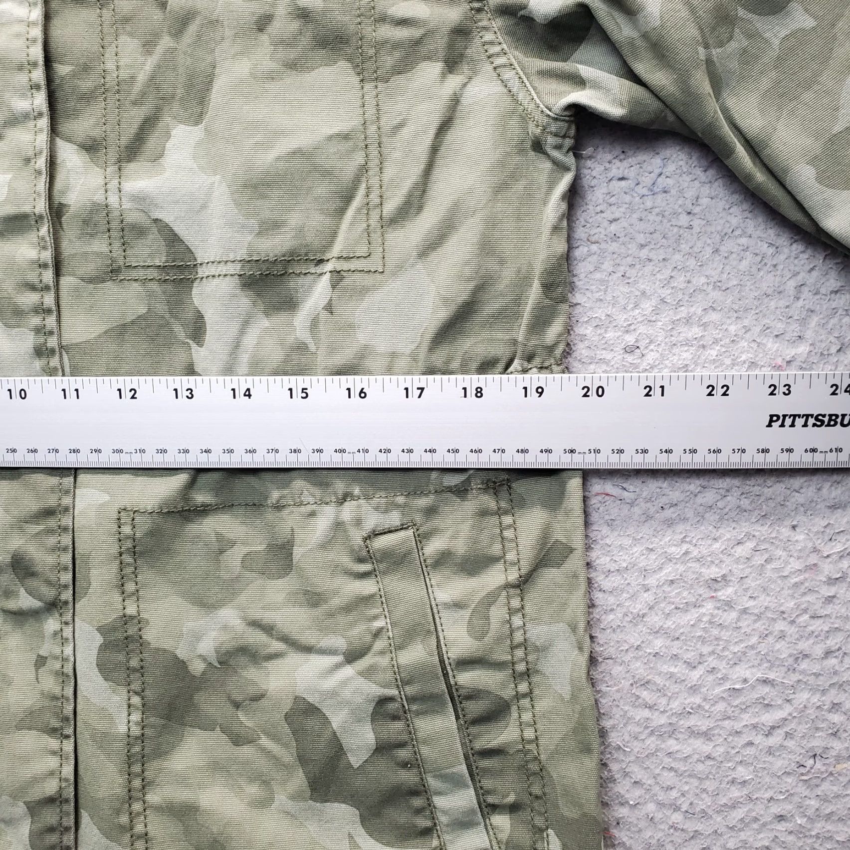 Old Navy Old Navy Utility Jacket Womens Size S Multicam Cinch Waist Snap Inside Zip Short Jacket Size S / US 4 / IT 40 - 4 Thumbnail