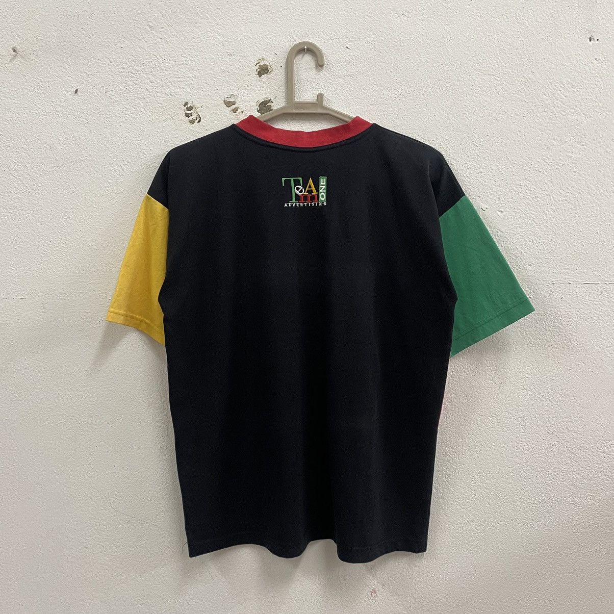 Vintage 🔥Team One Advertising Colour Block Half Zipper Sportwear Tee Size US L / EU 52-54 / 3 - 2 Thumbnail