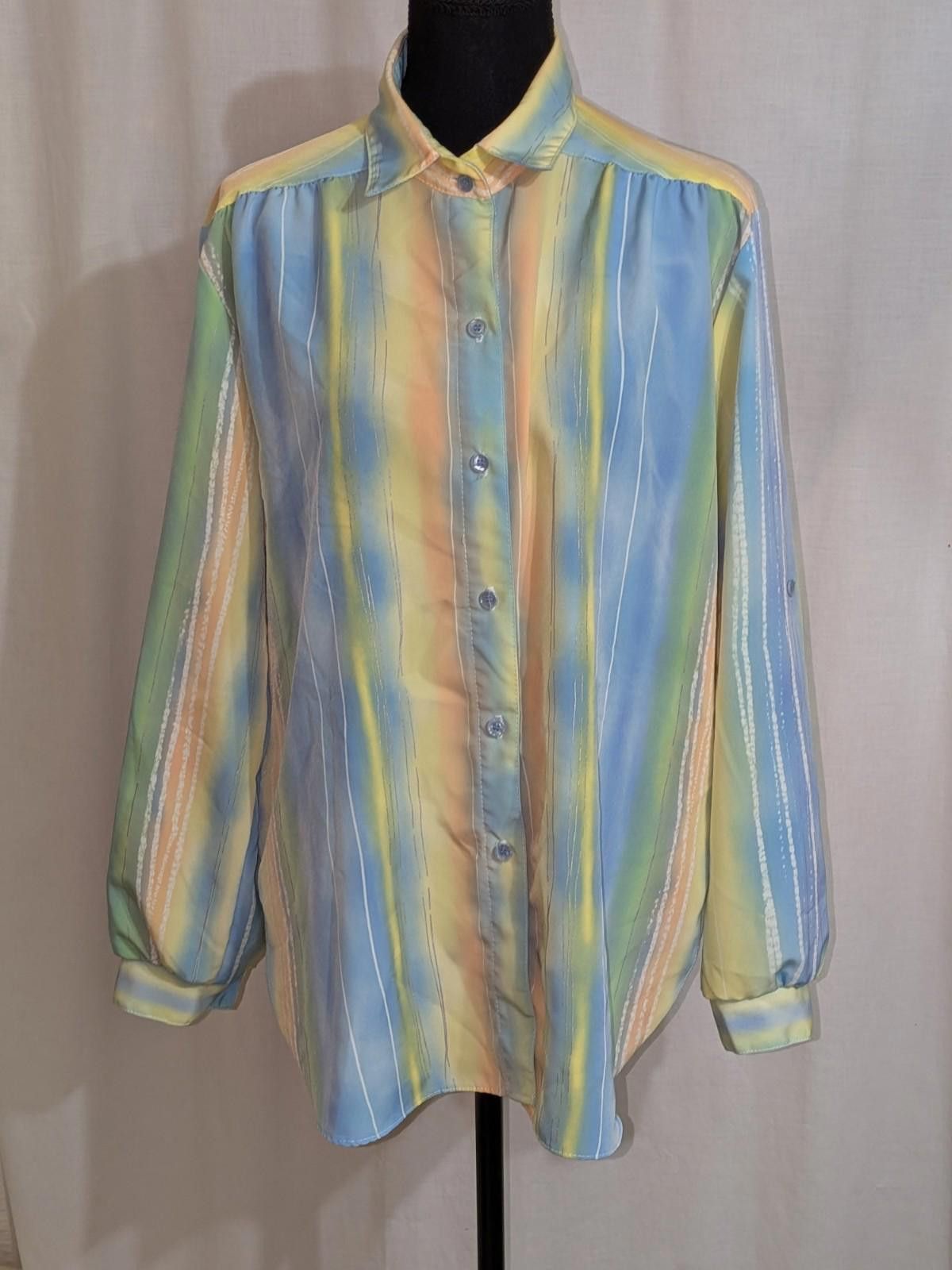 Designer VTG 80s All Hours Pastel Watercolor Button Down Blouse Sz M Size M / US 6-8 / IT 42-44 - 1 Thumbnail