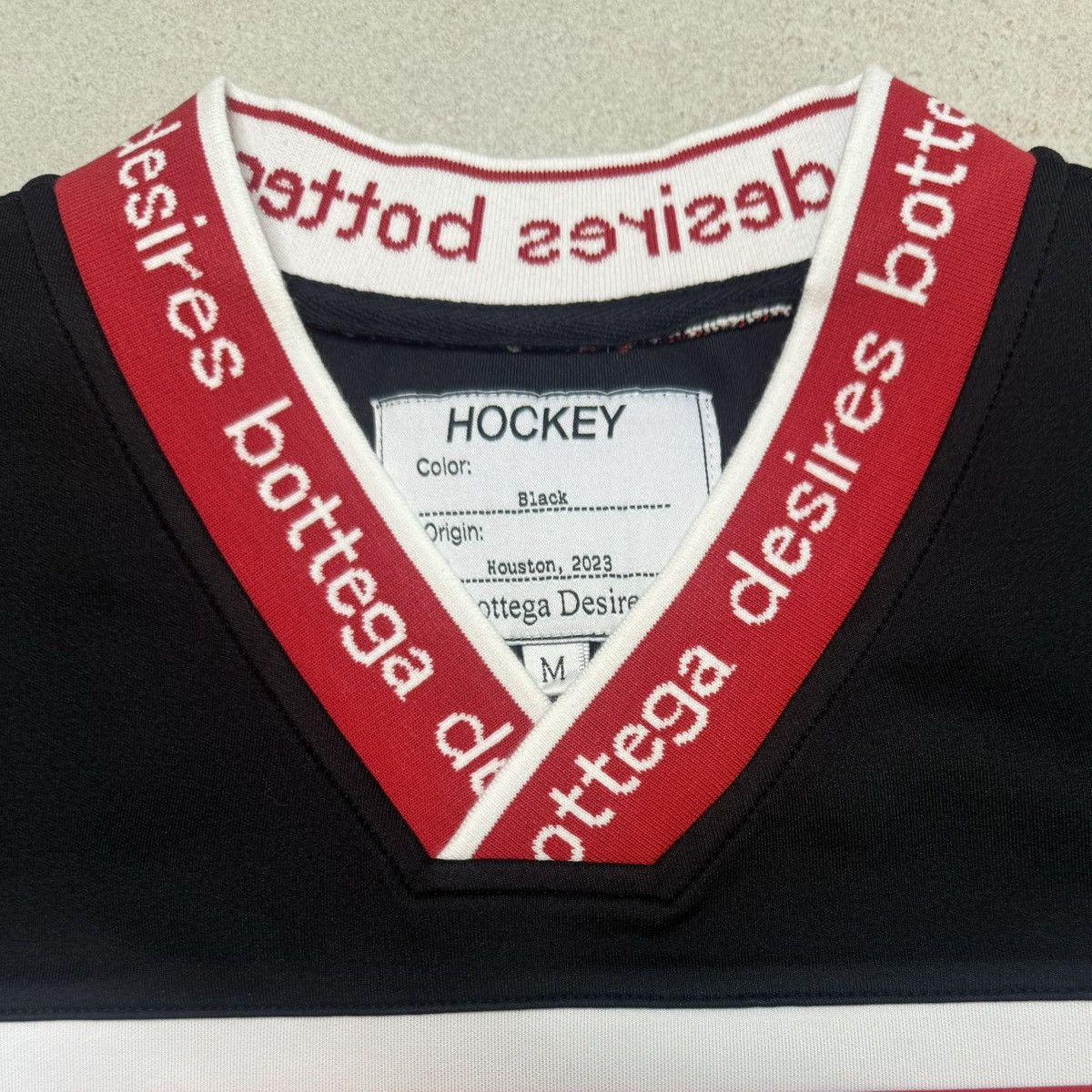 Bottega Desires Bottega desires black hockey jersey SIZE MEDIUM Size US M / EU 48-50 / 2 - 4 Thumbnail