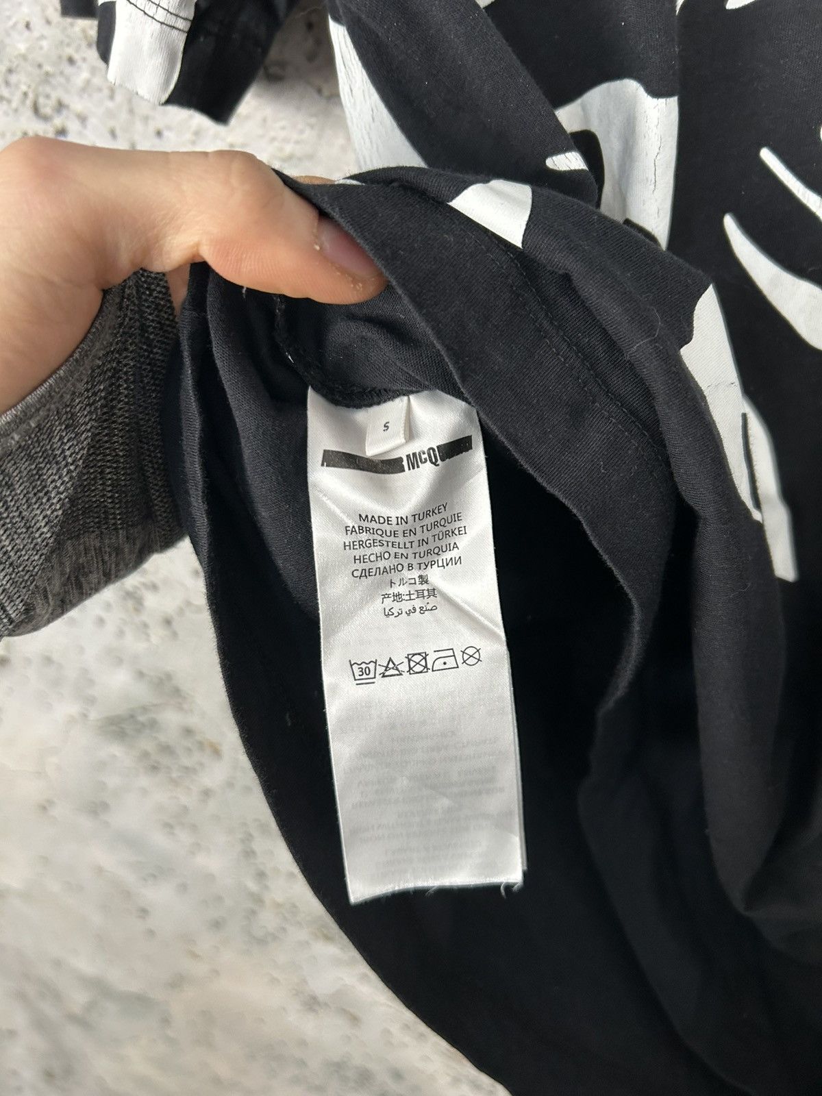 MCQ MCQ Birds Tee Avant Garde Designer Rare Alternative Size US S / EU 44-46 / 1 - 6 Thumbnail