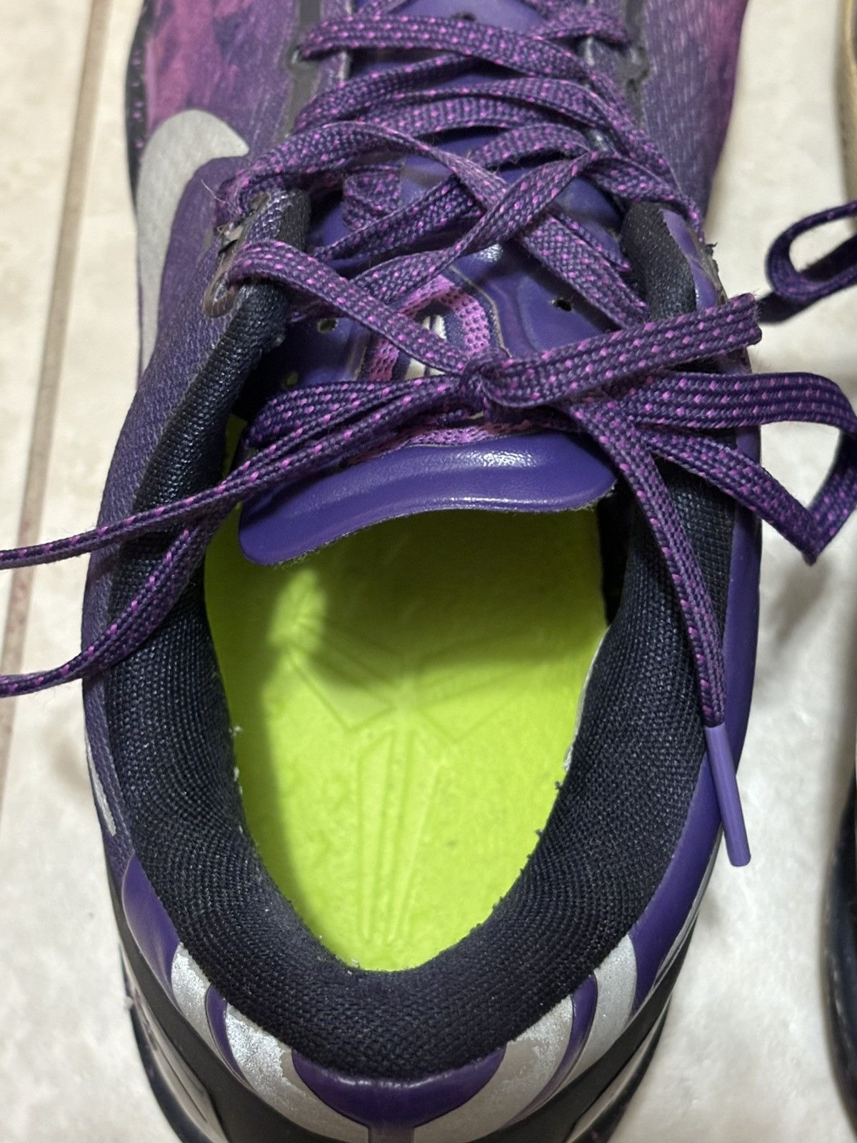 Nike Rare Nike Kobe 8 Playoffs Purple Platinum Shoes Size 9.5 Size US 9.5 / EU 42-43 - 17 Thumbnail