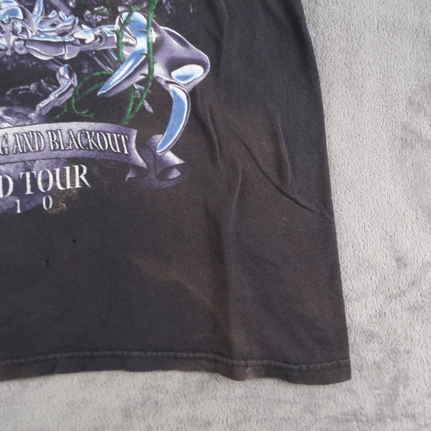 Anvil 2010 Scorpions Get your Sting and Blackout World Tour Graphic T Shirt M Black Mens Shirt Graphic Print Band Music 2010s Size US M / EU 48-50 / 2 - 6 Thumbnail