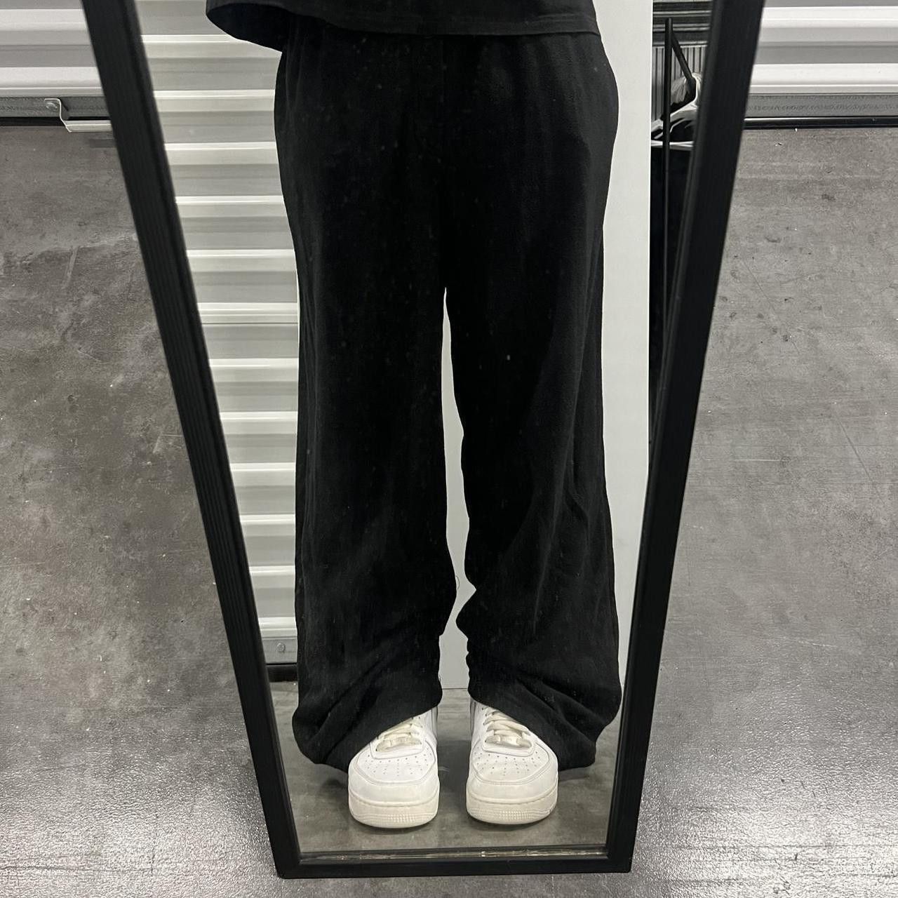 Vintage Crazy Vintage Y2K/2000s Baggy Black WideLeg Sweatpants with Adjustable Waistband and Pockets! Size US 40 / EU 56 - 1 Thumbnail
