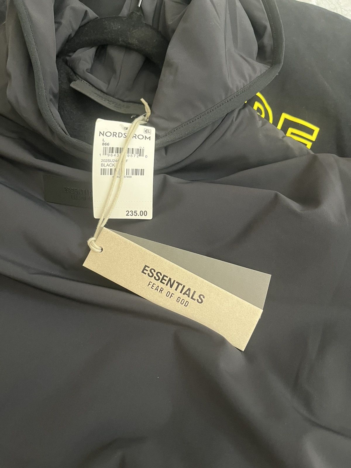 Fear of God Fear of God Essentials Black Pullover Nylon Hoodie L NWT Size US L / EU 52-54 / 3 - 5 Thumbnail
