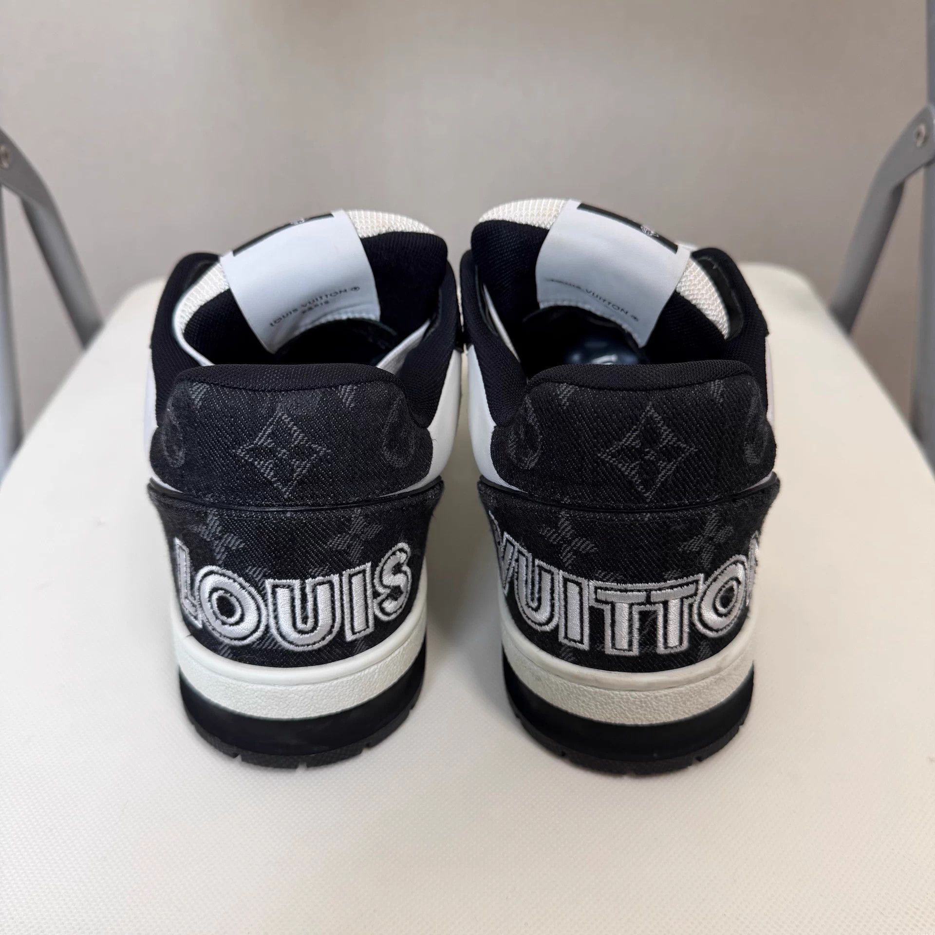 Louis Vuitton LOUIS VUITTON Women's Monogram Mid Trainer 38 B&W Size US 7 / IT 37 - 3 Thumbnail