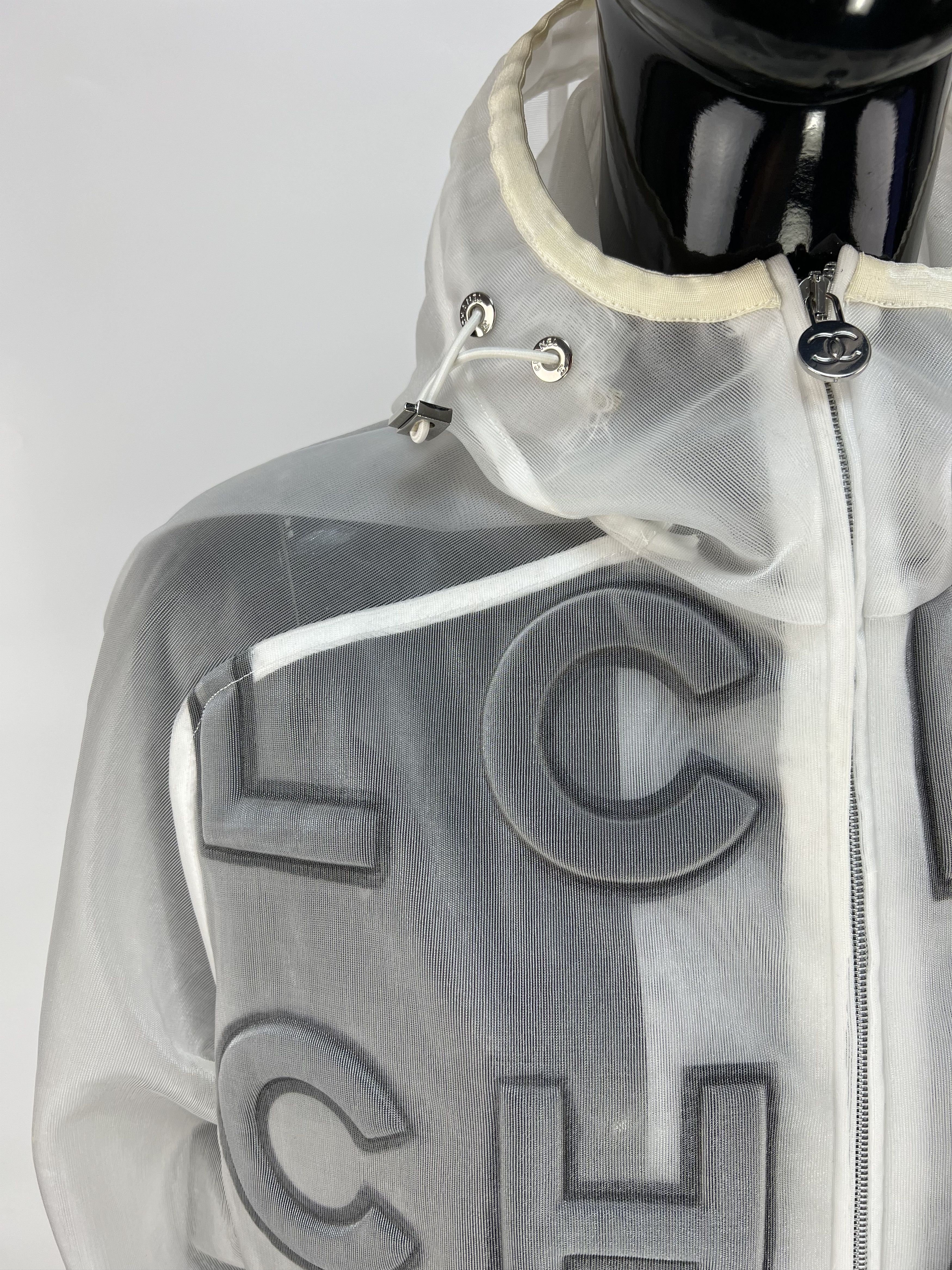 Chanel Chanel Logo Nylon Full Zip Hooded Jacket Size 36 Size XS / US 0-2 / IT 36-38 - 5 Thumbnail