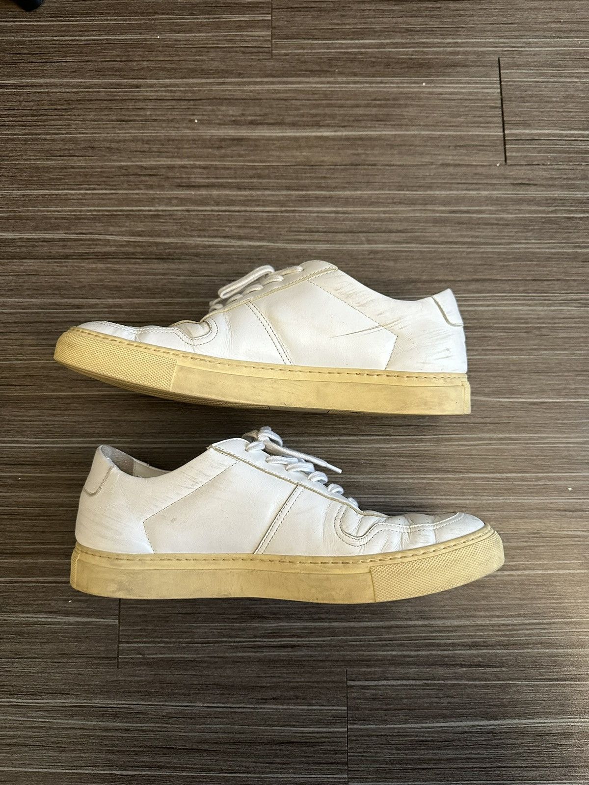 Common Projects COMMON PROJECTS BBall Leather Sneakers in White, Size: 41 Size US 8 / EU 41 - 2 Thumbnail