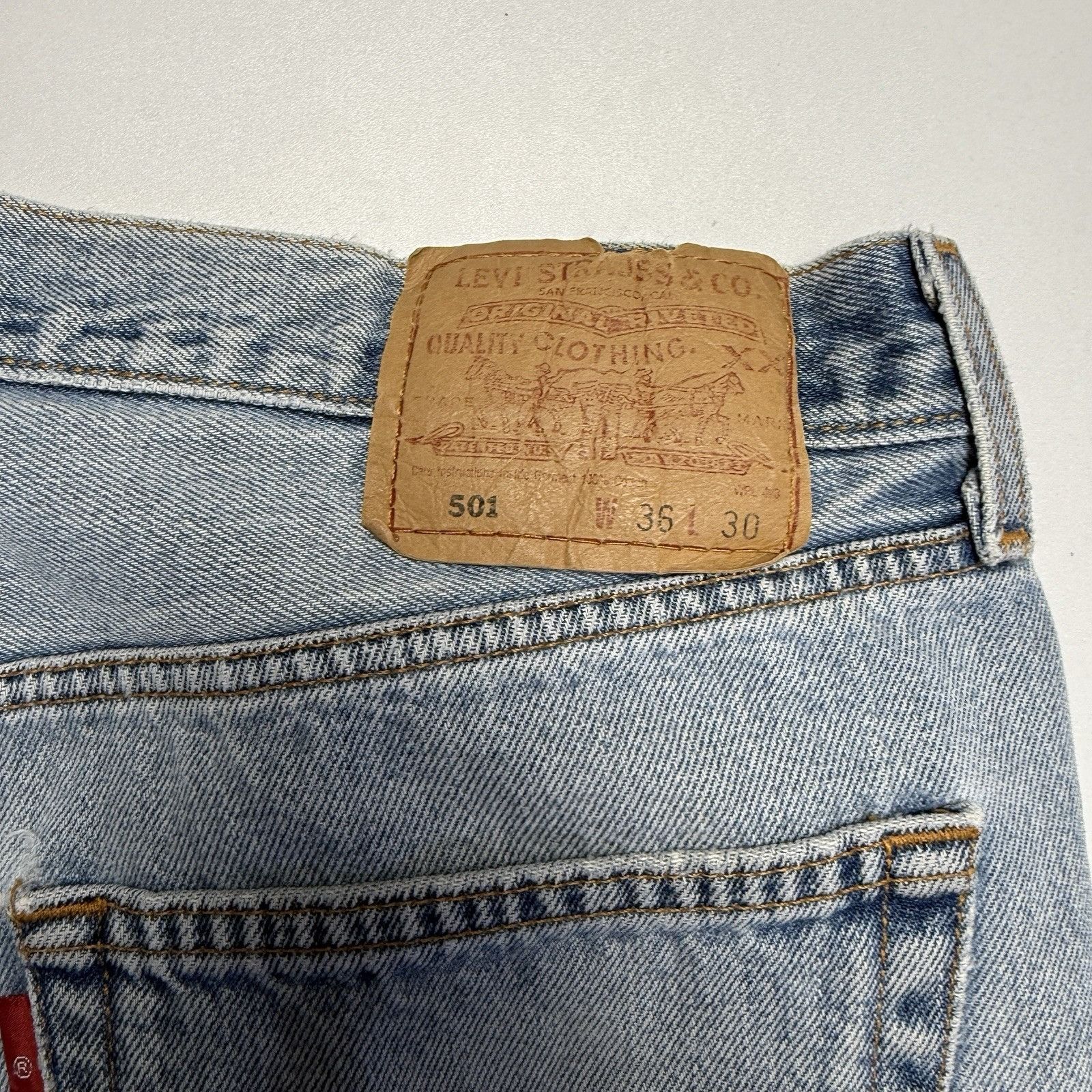 Levi's Vintage Levi’s 501 Jeans Mens 36x30 (34x28.5) Button Fly Den Size US 36 / EU 52 - 10 Thumbnail