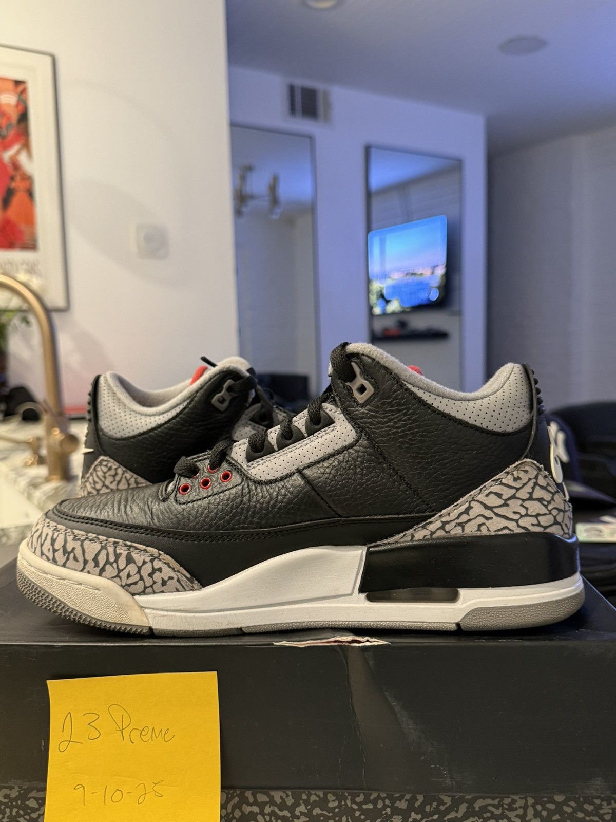 Jordan Brand Air Jordan Retro 3 Black Cement 2018 Size US 8 / EU 41 - 6 Thumbnail