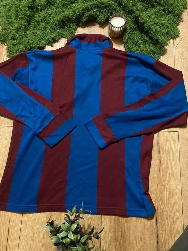 Other FC Barcelona 1920 Jersey Edition Socios 2005 Official Size US L / EU 52-54 / 3 - 10 Thumbnail