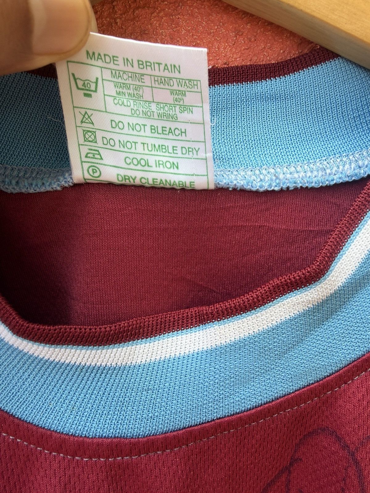 Other Farnham Town FC Size US XL / EU 56 / 4 - 8 Thumbnail