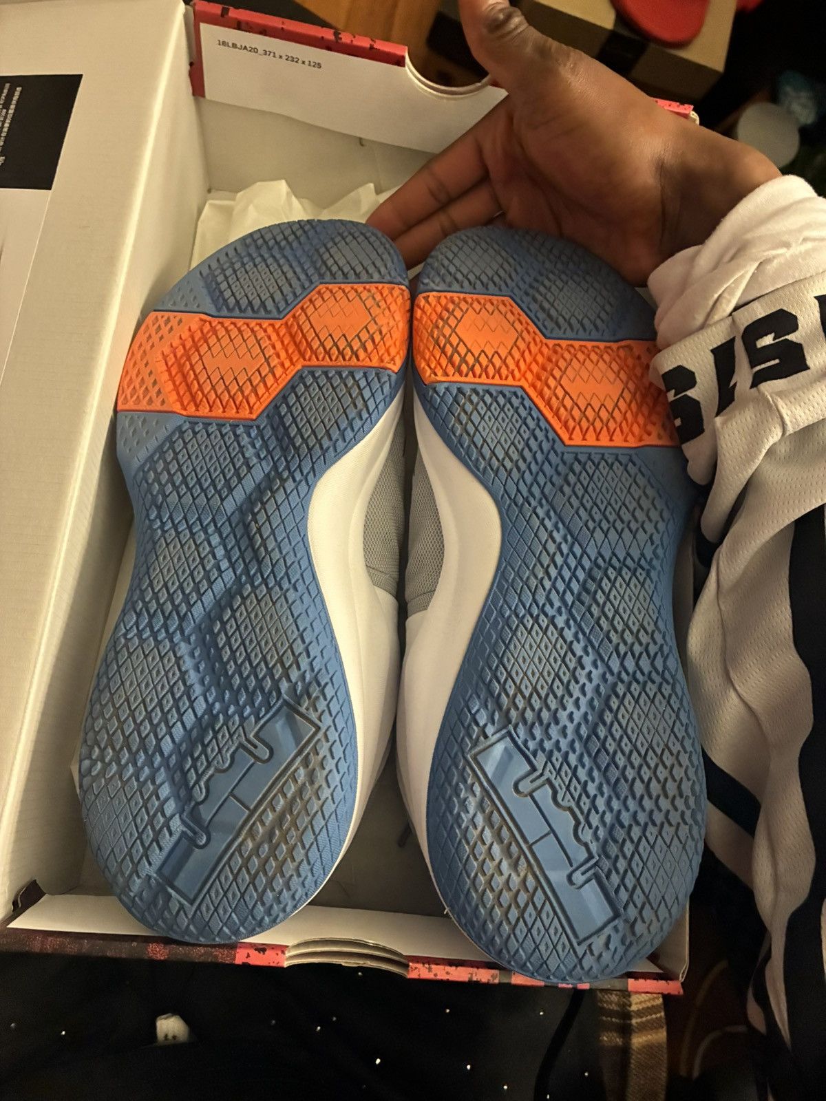 Nike LeBron Nike Zoom Witness trainers Size US 12 / EU 45 - 6 Thumbnail