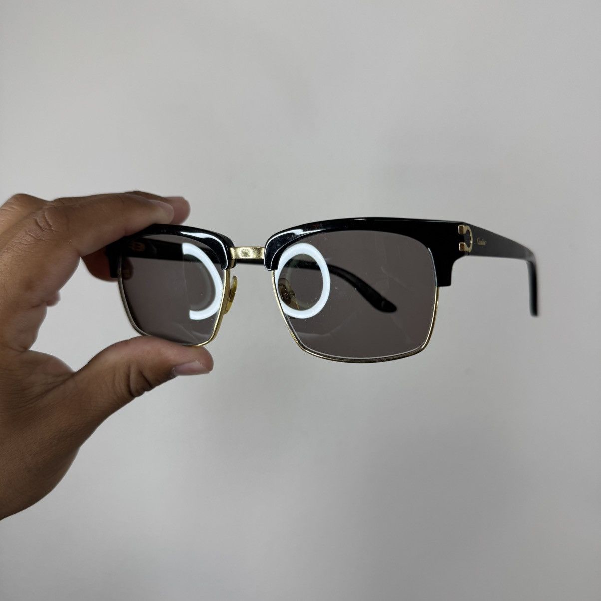 Cartier Cartier Black sunglasses with gold accents Size ONE SIZE - 1 Thumbnail