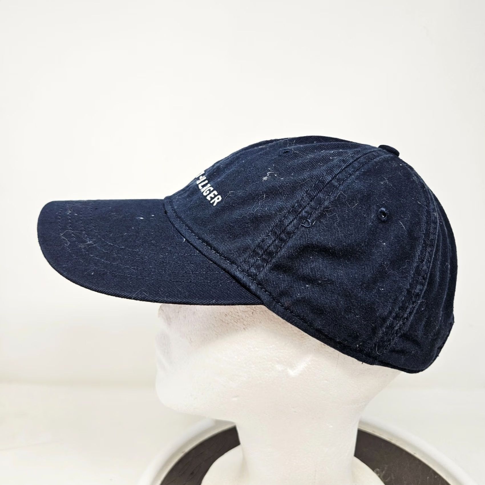 Tommy Hilfiger VINTAGE Tommy Hilfiger Leather Strap Adjustable Hat Baseball Cap Men One Size Blue 90s Designer Dad Adjustable Belt Back Casual Size ONE SIZE - 3 Thumbnail