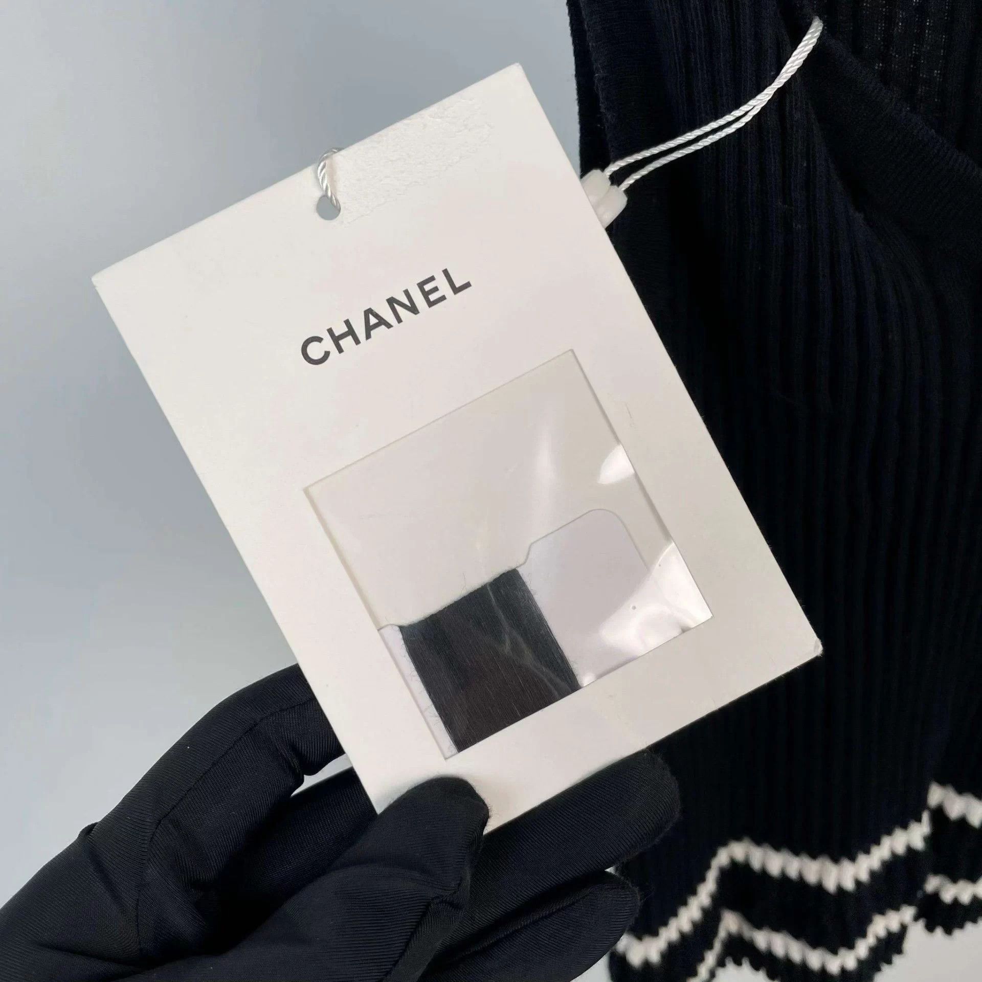 Chanel Chanel Black Knit Short-Sleeve Tee EU38 Size S / US 4 / IT 40 - 3 Thumbnail