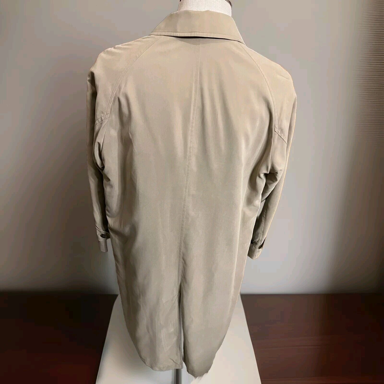Paul Stuart Paul Stuart Trench Coat concealed Button Beige 38 US Size US S / EU 44-46 / 1 - 3 Thumbnail