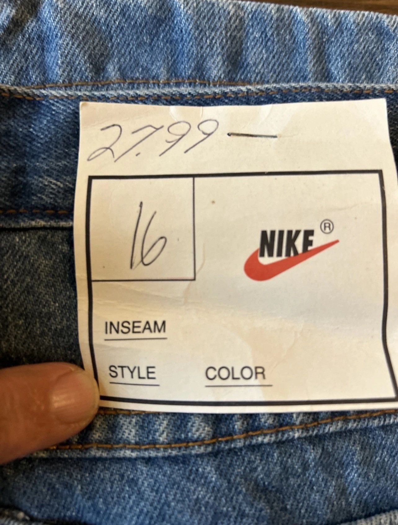 Nike Vintage Nike Jorts Mens 30 90s Baggy Size US 28 / EU 44 - 3 Thumbnail