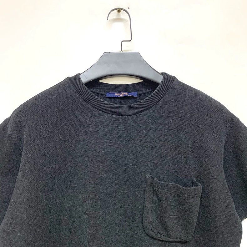 Louis Vuitton Louis Vuitton Black full print short sleeve T-shirt Size US M / EU 48-50 / 2 - 3 Thumbnail