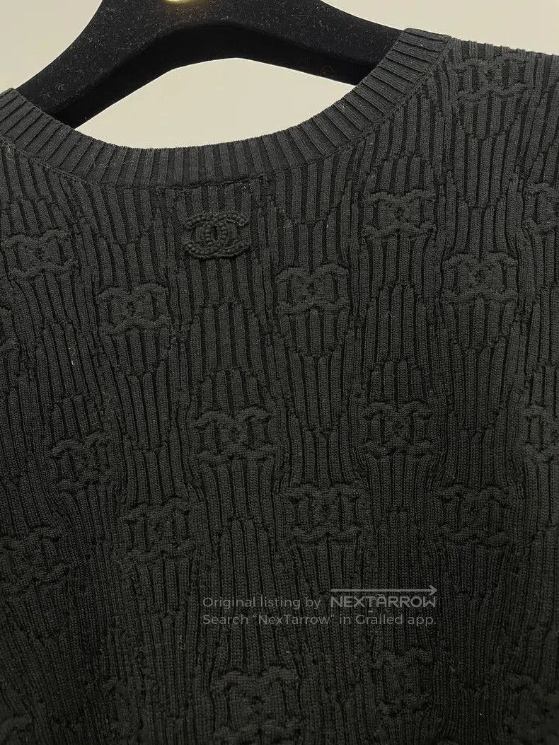 Chanel Chanel Black Logo Knit Short Sleeve Top. Size US M / EU 48-50 / 2 - 2 Thumbnail