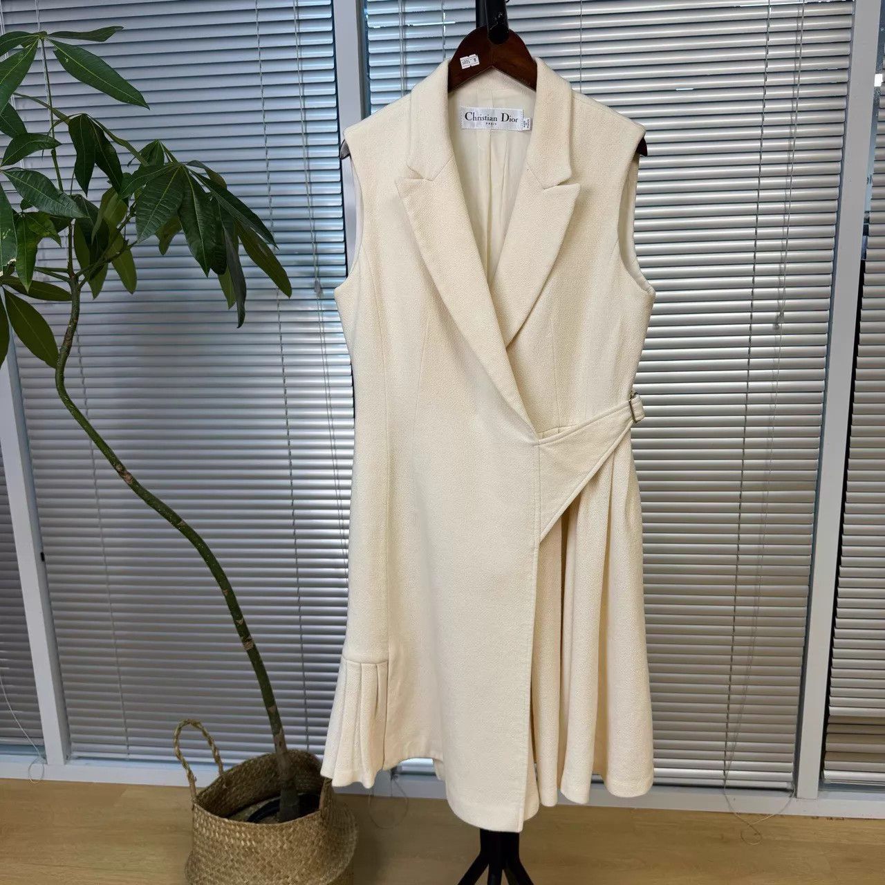 Dior Dior White Dress 99 New Size M / US 6-8 / IT 42-44 - 1 Thumbnail