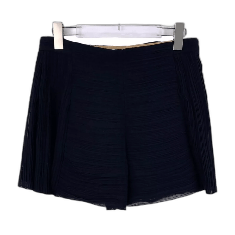 Chloe Chloe Black Pleated Casual Shorts XXS Size 34" / US 12 / IT 48 - 1 Thumbnail