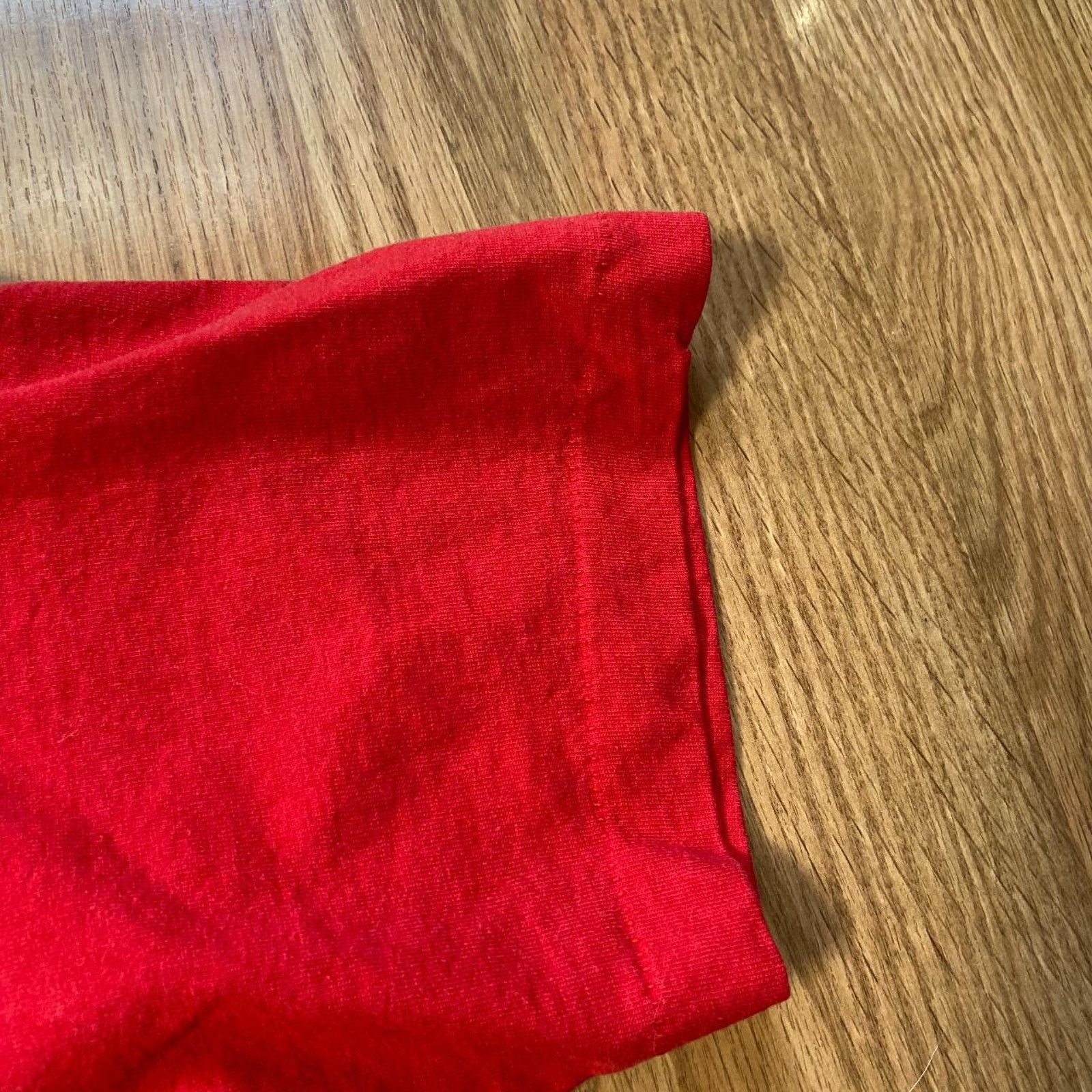 Fruit Of The Loom 90s red maplewood tee shirt Size US M / EU 48-50 / 2 - 4 Thumbnail