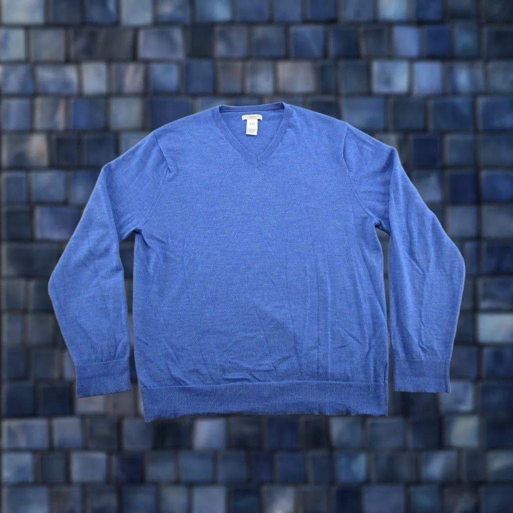 Gap Gap Blue V-Neck 100% Italian Merino Wool Sweater L Vintage Y2K Pullover Knit Mens Skein Size US L / EU 52-54 / 3 - 1 Thumbnail