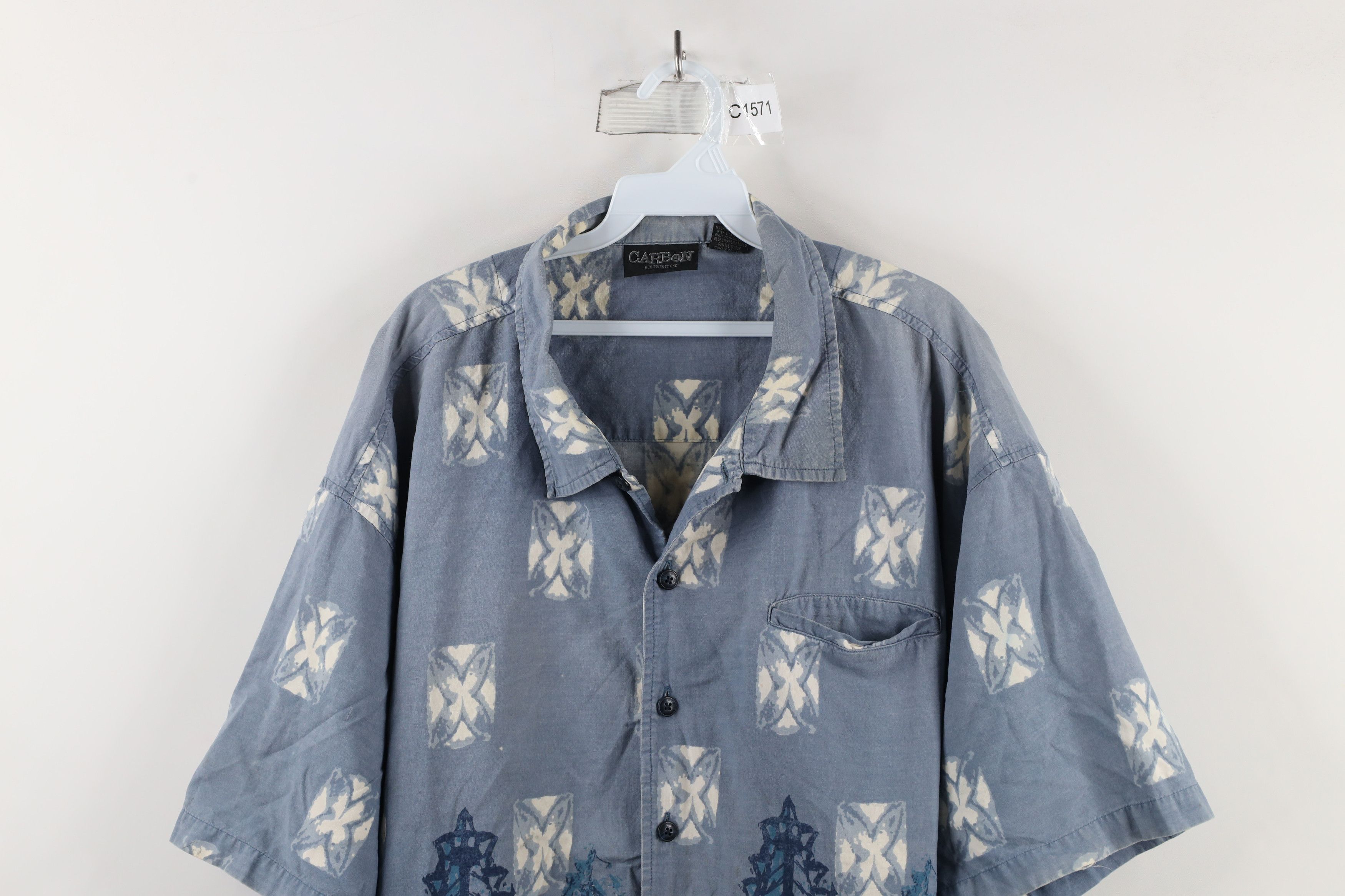 Vintage Vintage 90s Streetwear Mask Geometric Hawaiian Button Shirt Size US XL / EU 56 / 4 - 2 Thumbnail