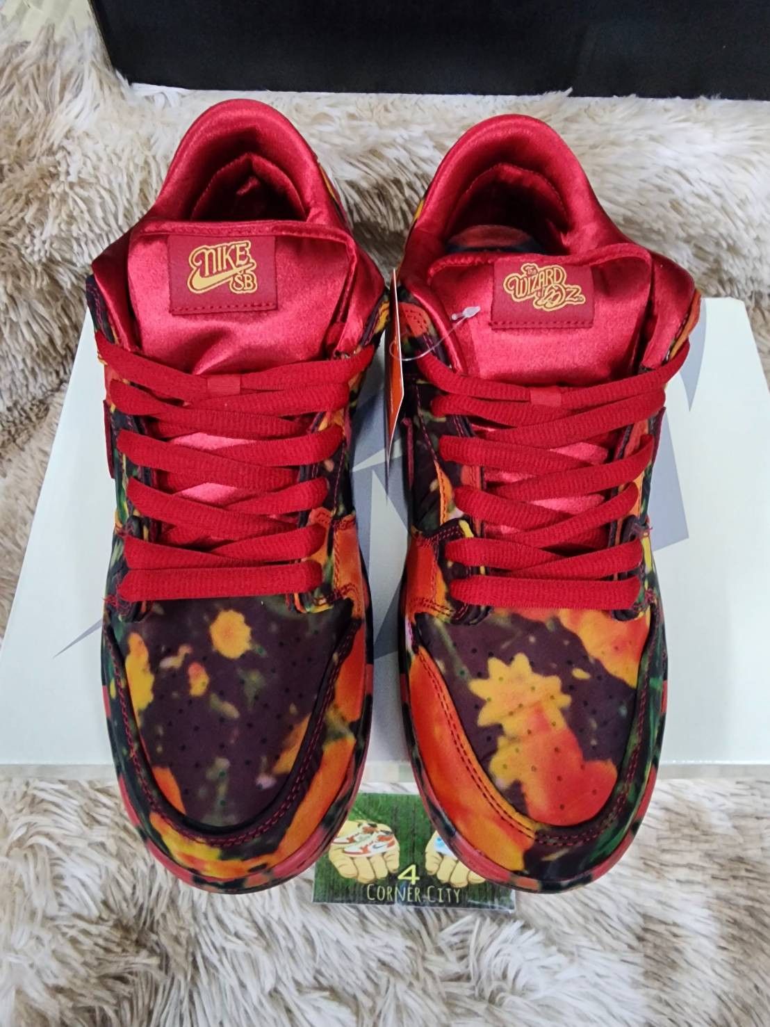 Nike Nike Sb Dunk Low The Wizard Of Oz Size US 10.5 / EU 43-44 - 2 Thumbnail