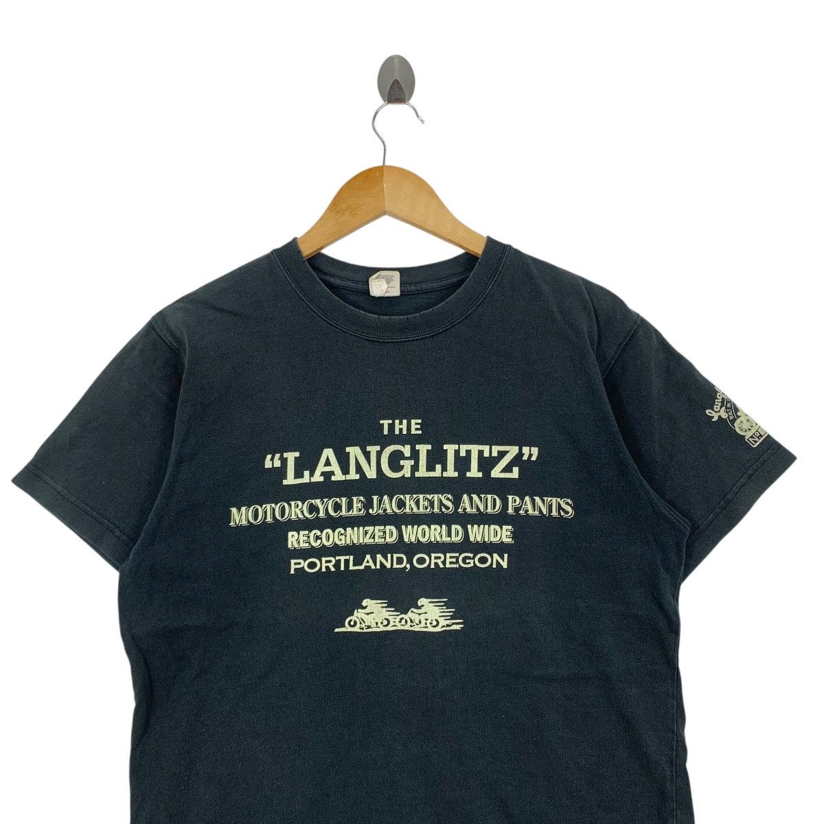 Vintage LANGLITZ LEATHER Cascade Motorcycle Rider Tshirt Size US M / EU 48-50 / 2 - 4 Thumbnail
