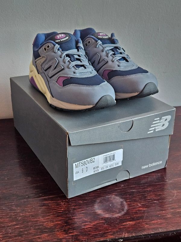 New Balance New Balance 580 42.5 Size US 9.5 / EU 42-43 - 2 Thumbnail