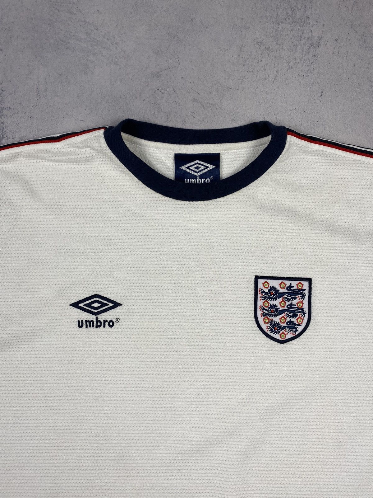 Umbro × Vintage Vintage Umbro England 1999/2001 Home Football Soccer Jersey Size US XL / EU 56 / 4 - 5 Thumbnail
