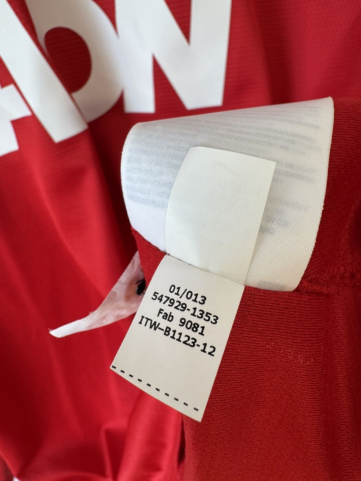 Nike Manchester United 2013-2014 Home Soccer Jersey Nike Shirt Size US L / EU 52-54 / 3 - 19 Thumbnail