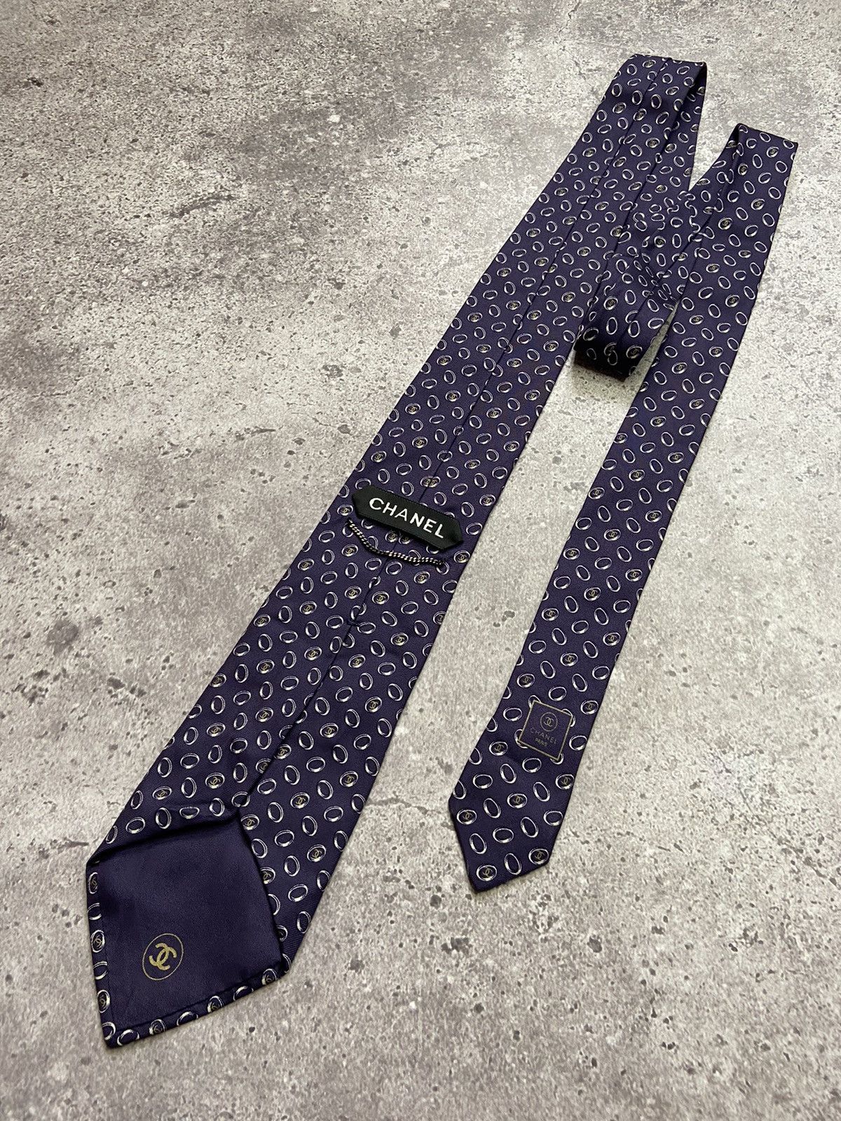 Chanel Ring Monogram Logo Tie