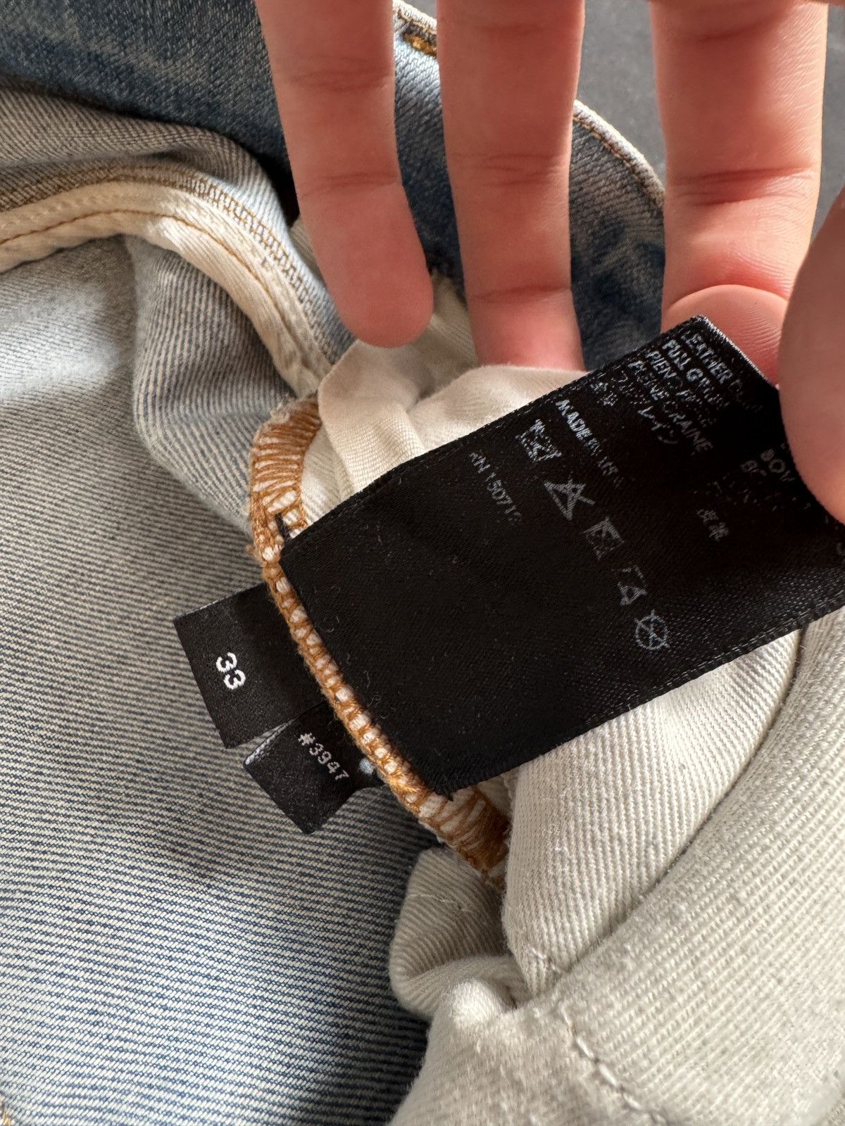 Amiri Amiri Old English LightWash Jeans Size US 33 - 9 Thumbnail