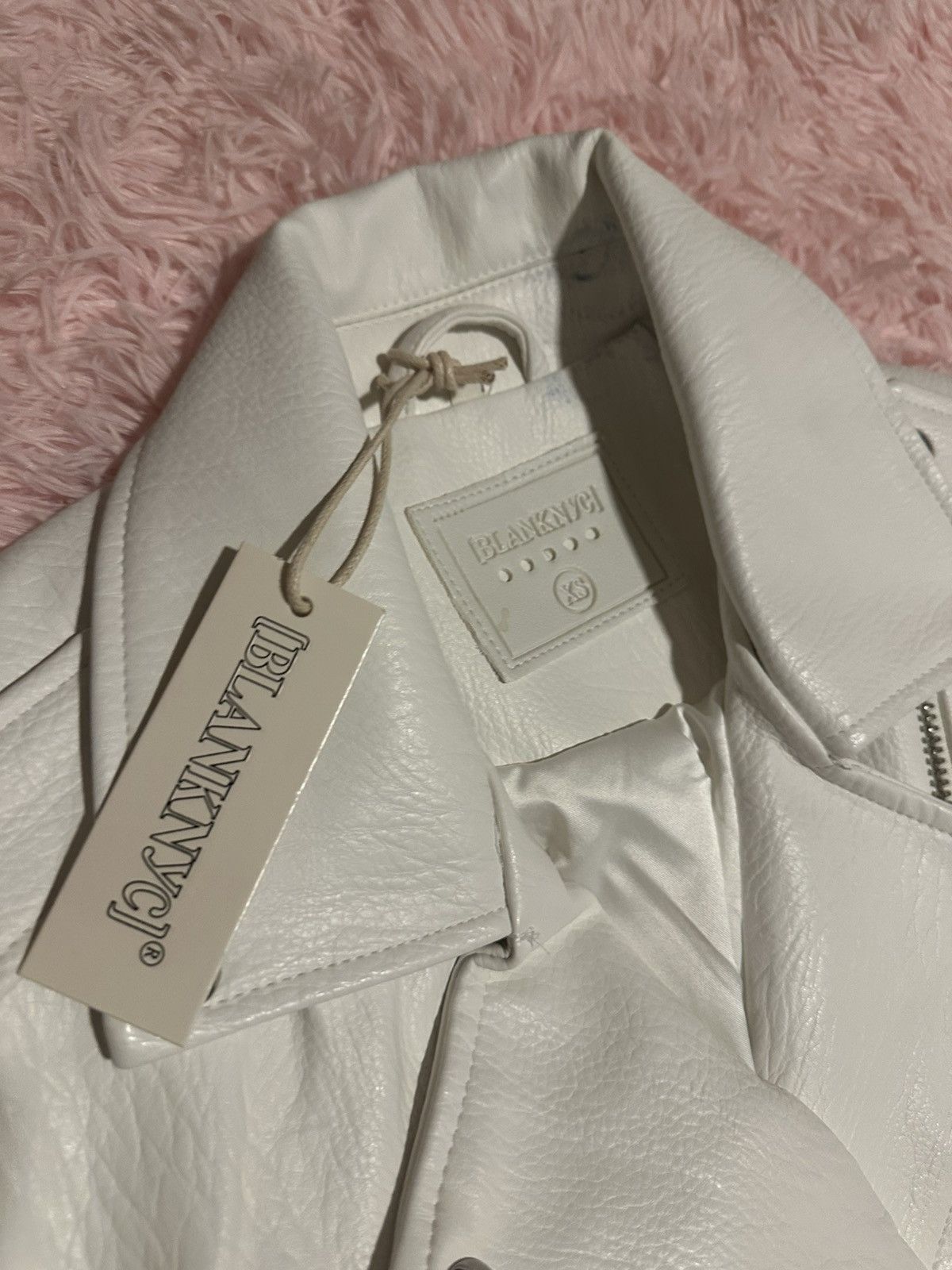 Other NWT BLANKNYC White Thick Vegan Leather Biker Jacket Zip Up Size XS / US 0-2 / IT 36-38 - 2 Thumbnail