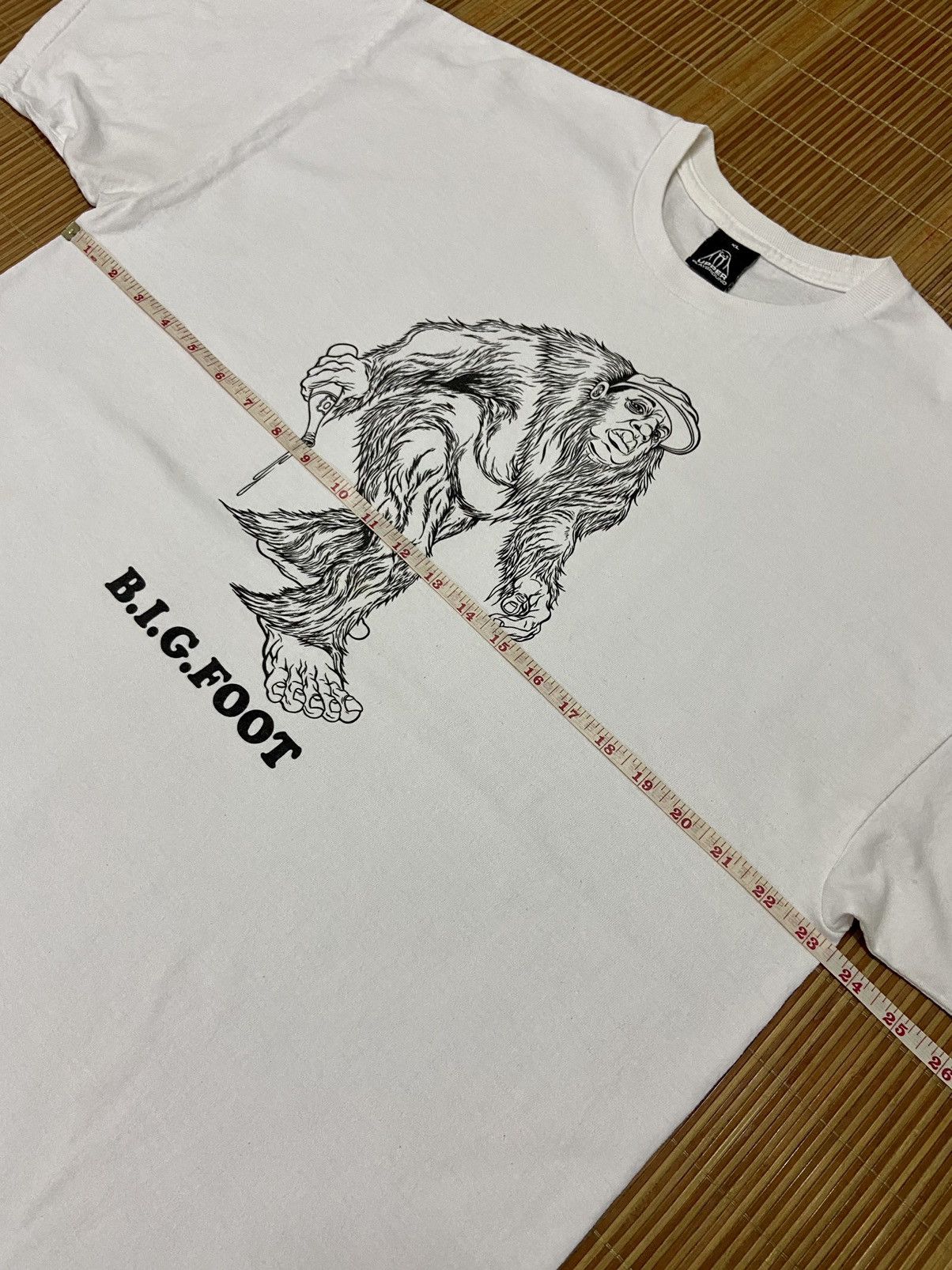 Upper Playground UPPER PLAYGROUND BIGFOOT GRAPHIC TEE Size US XL / EU 56 / 4 - 7 Thumbnail