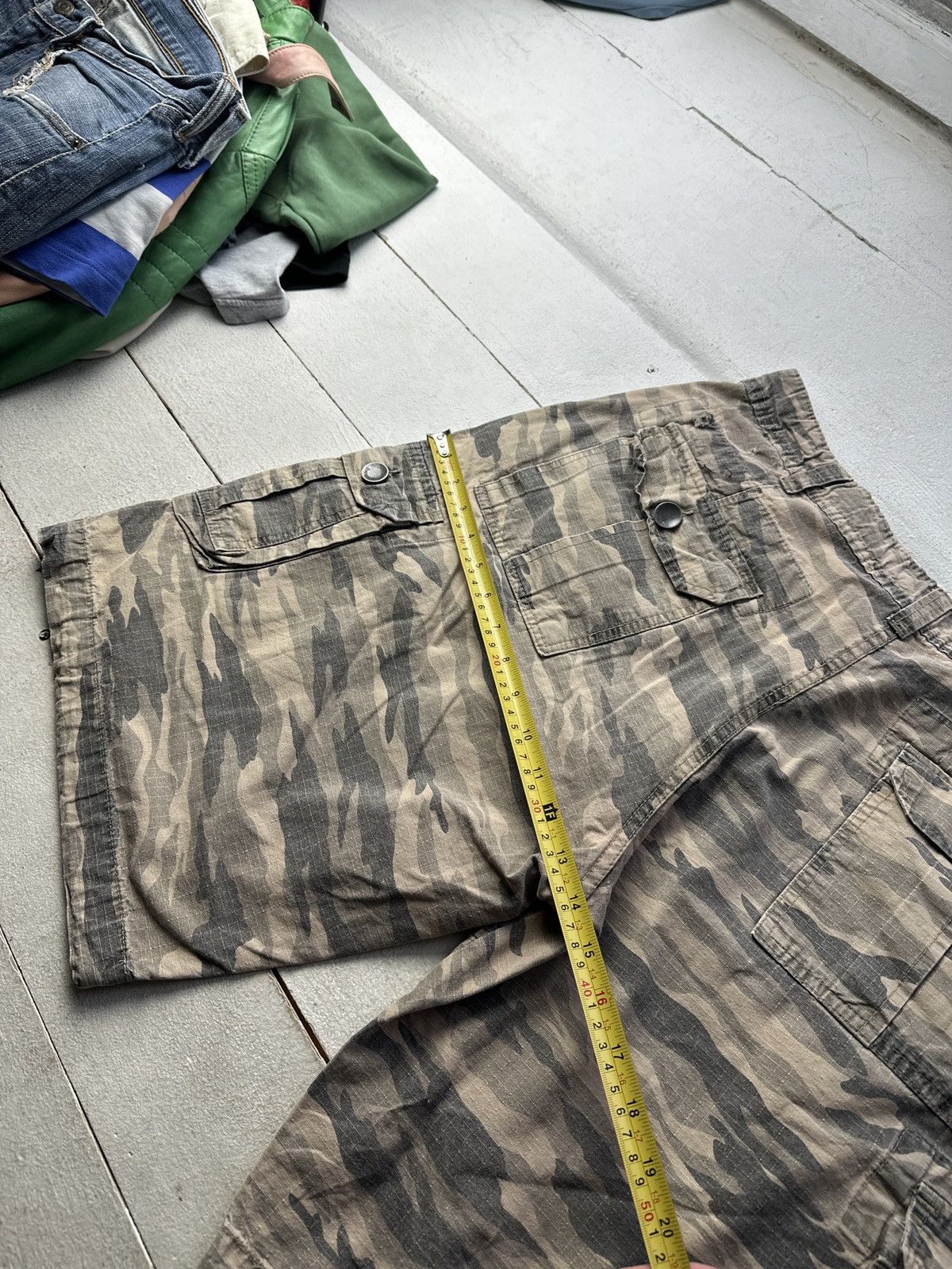 Billabong 🚨RARE BILLABONG BIG LOGO CARGO SHORTS Y2K SURF VINTAGE Size US 36 / EU 52 - 18 Thumbnail