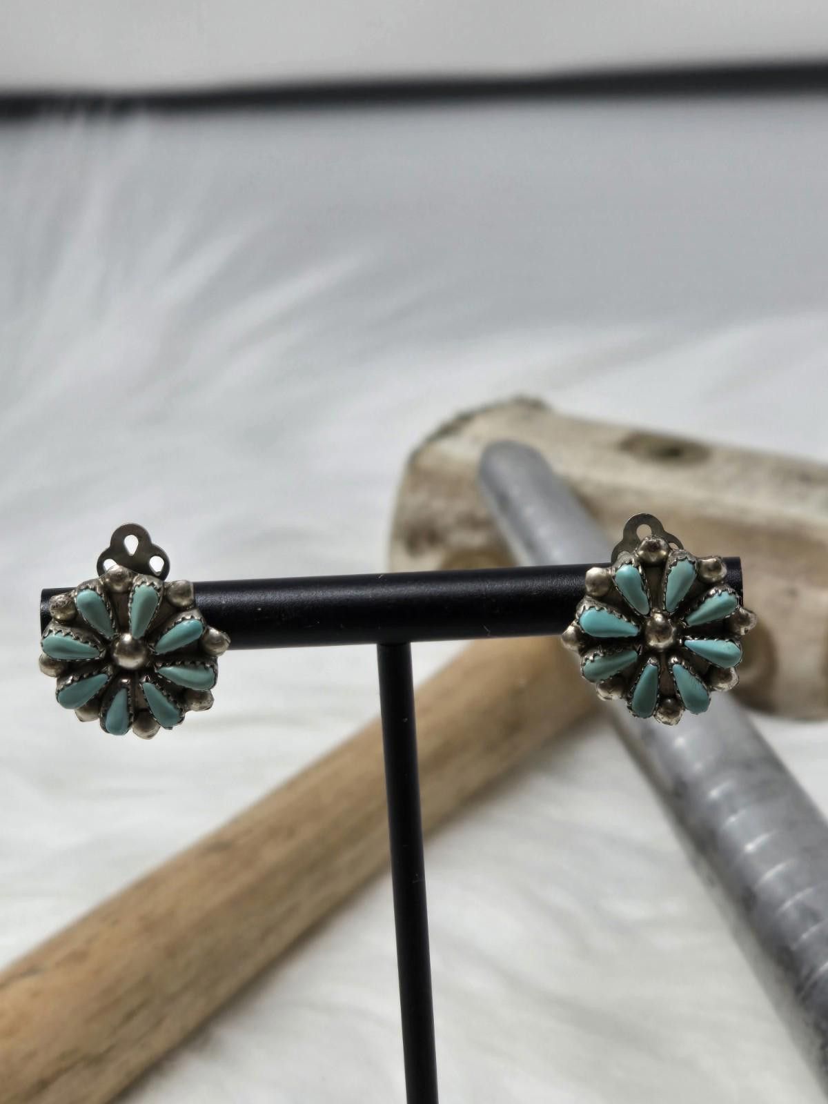 Other Vintage Zuni 925 Silver Turquoise Petit Point Earrings Size ONE SIZE - 4 Thumbnail