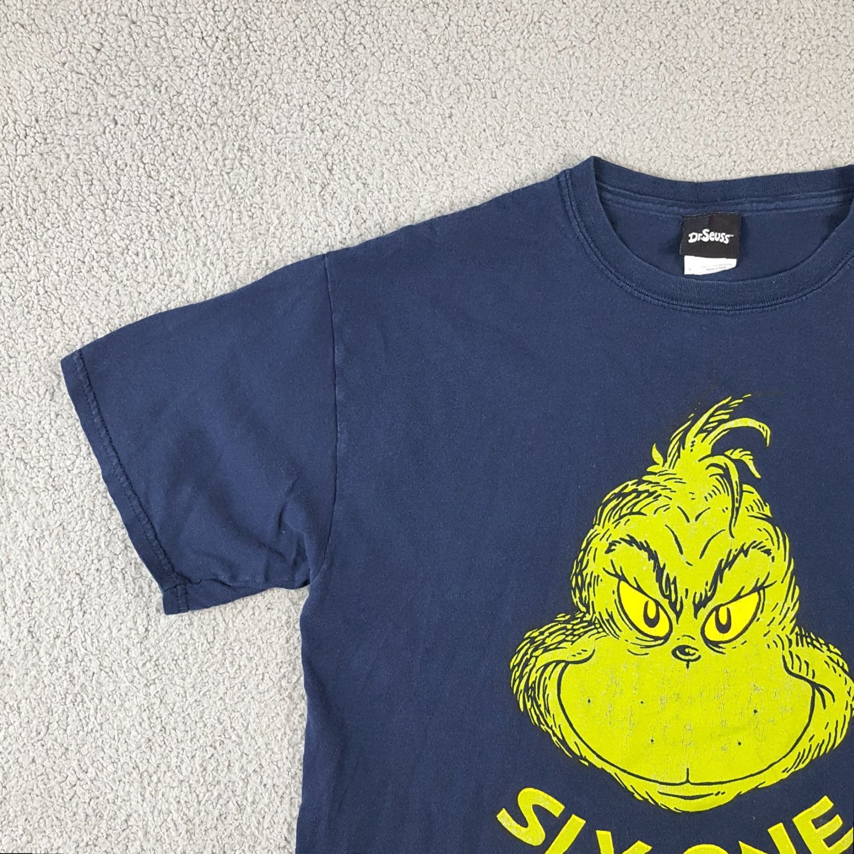 Vintage Y2K Grinch Dr. Seuss The Grinch Size Large Vintage Cartoon Movie T Shirt Sly Size US L / EU 52-54 / 3 - 4 Thumbnail