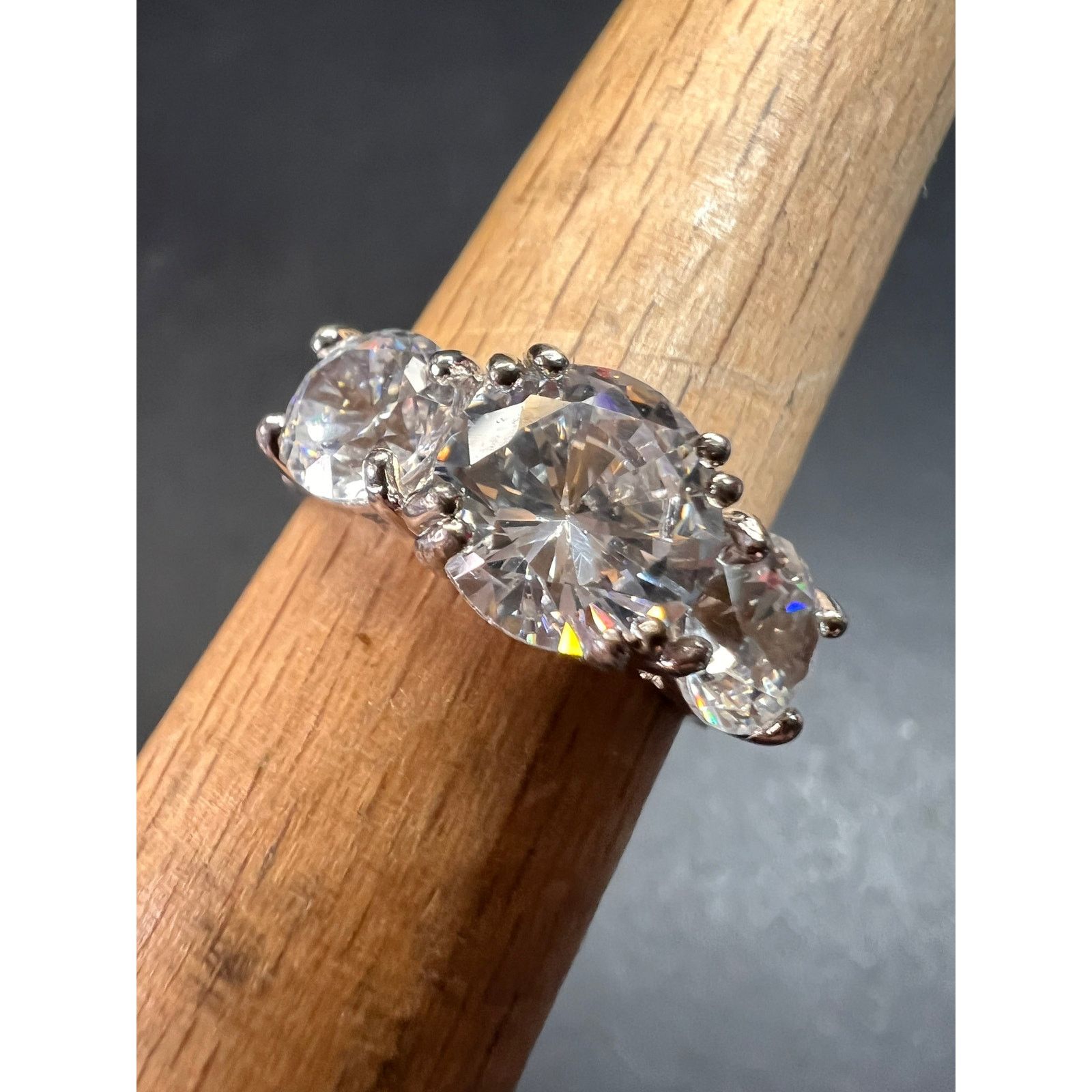 Other Vintage 3 stone CZ sterling silver ring size 7 Size ONE SIZE - 15 Thumbnail