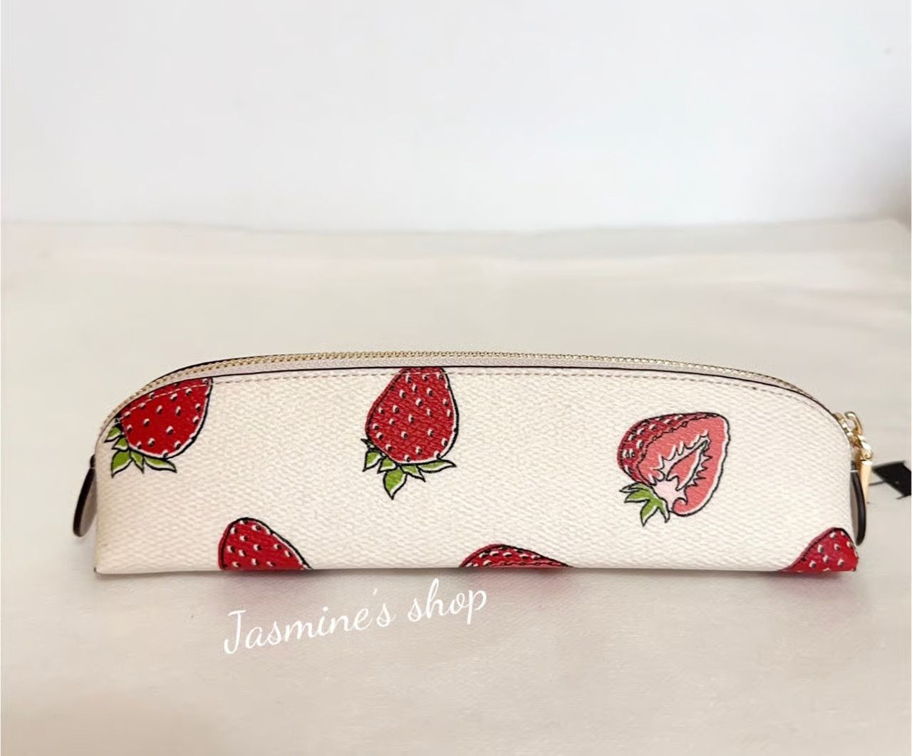Coach NWT Coach Pencil Case With Strawberry Print CAP08 Size ONE SIZE - 2 Thumbnail