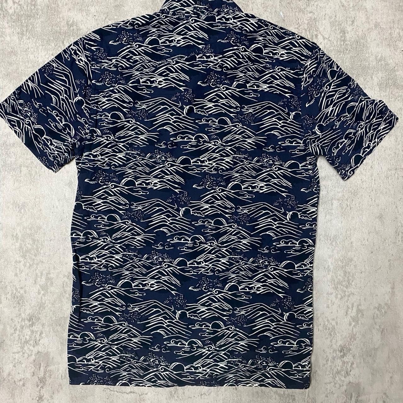 Other Navy & white short sleeve button up shirt Size US S / EU 44-46 / 1 - 4 Thumbnail