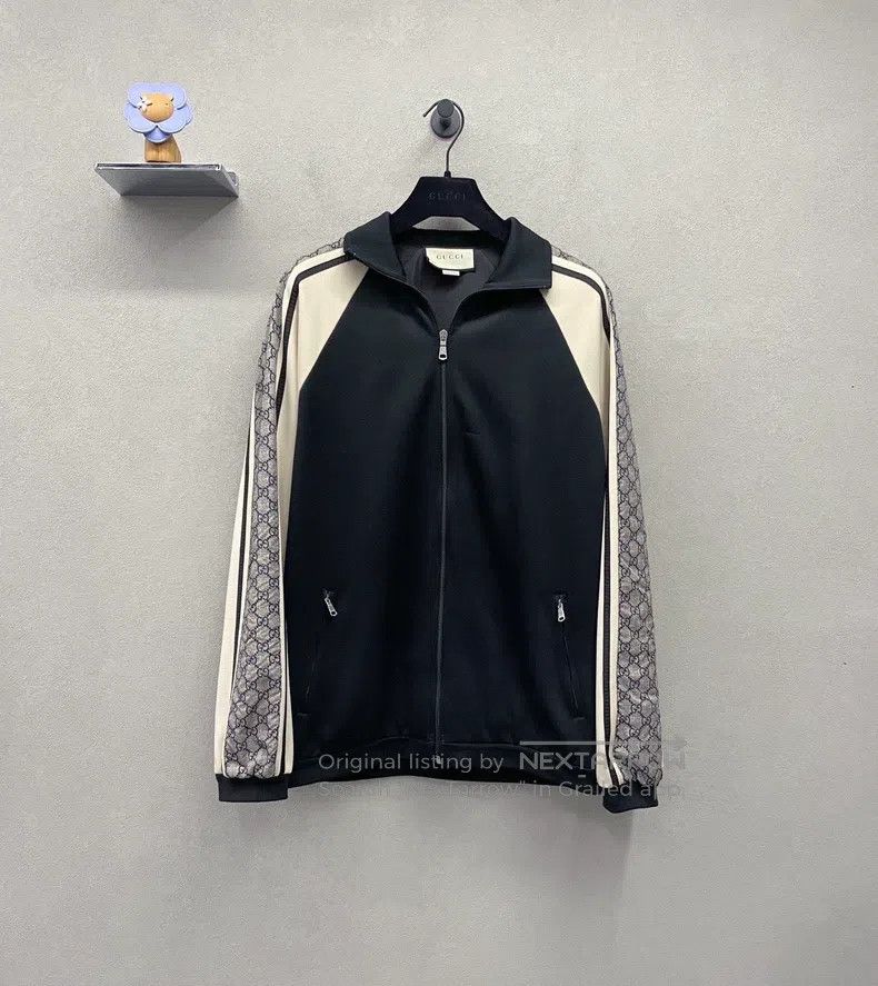 Gucci Gucci Black stitched jacket Size US S / EU 44-46 / 1 - 1 Thumbnail