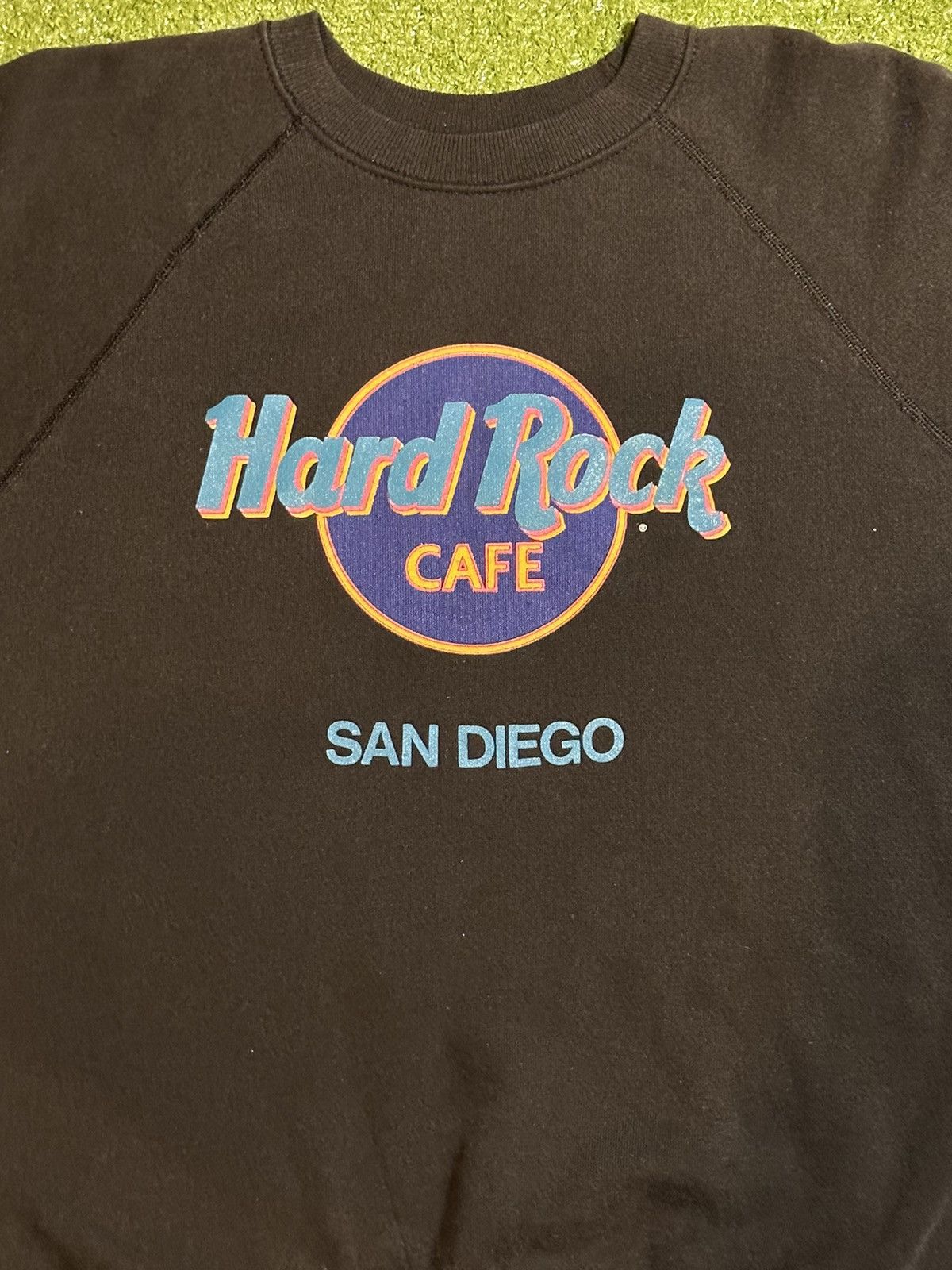 Band Tees × Vintage Vintage 90s Hard Rock Cafe Crewneck Size US L / EU 52-54 / 3 - 4 Thumbnail