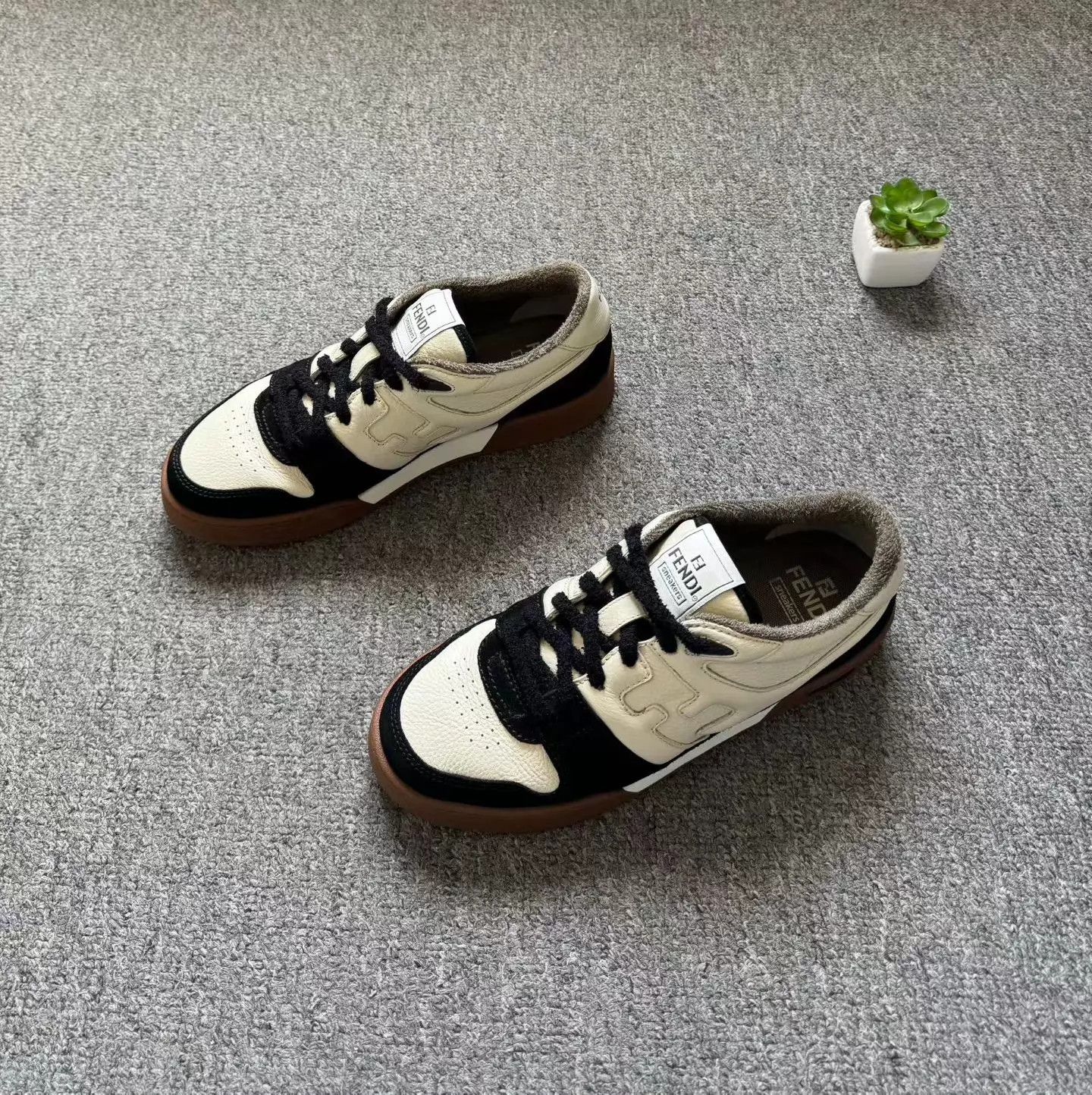Fendi Fendi Match Sneakers Black White US8 EU38 Worn 2x Size US 8 / IT 38 - 1 Thumbnail