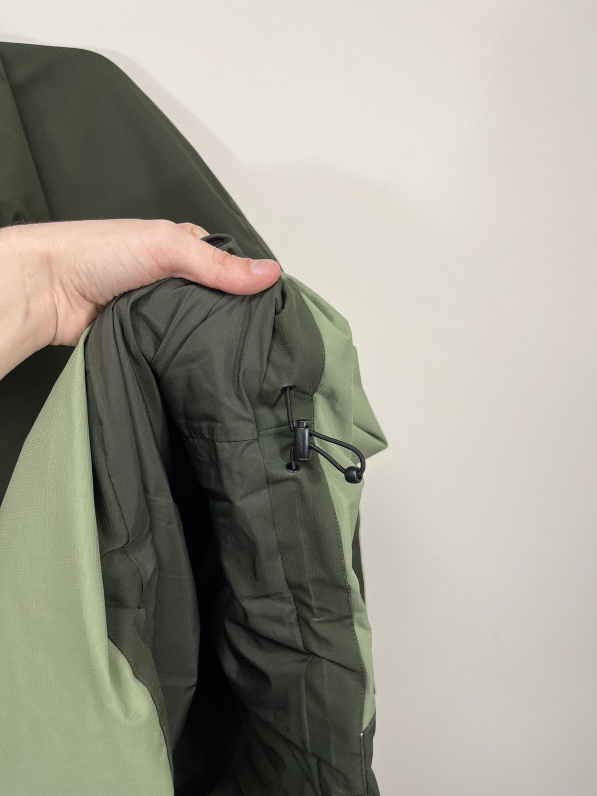 Oakley Oakley Mountain Cargo Multipocket Hooded Outdoor Jacket Size US M / EU 48-50 / 2 - 21 Thumbnail