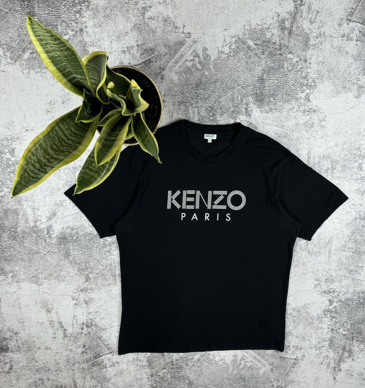 Kenzo Vintage Kenzo Paris Big Logo Luxury T Shirt Size US XL / EU 56 / 4 - 1 Thumbnail