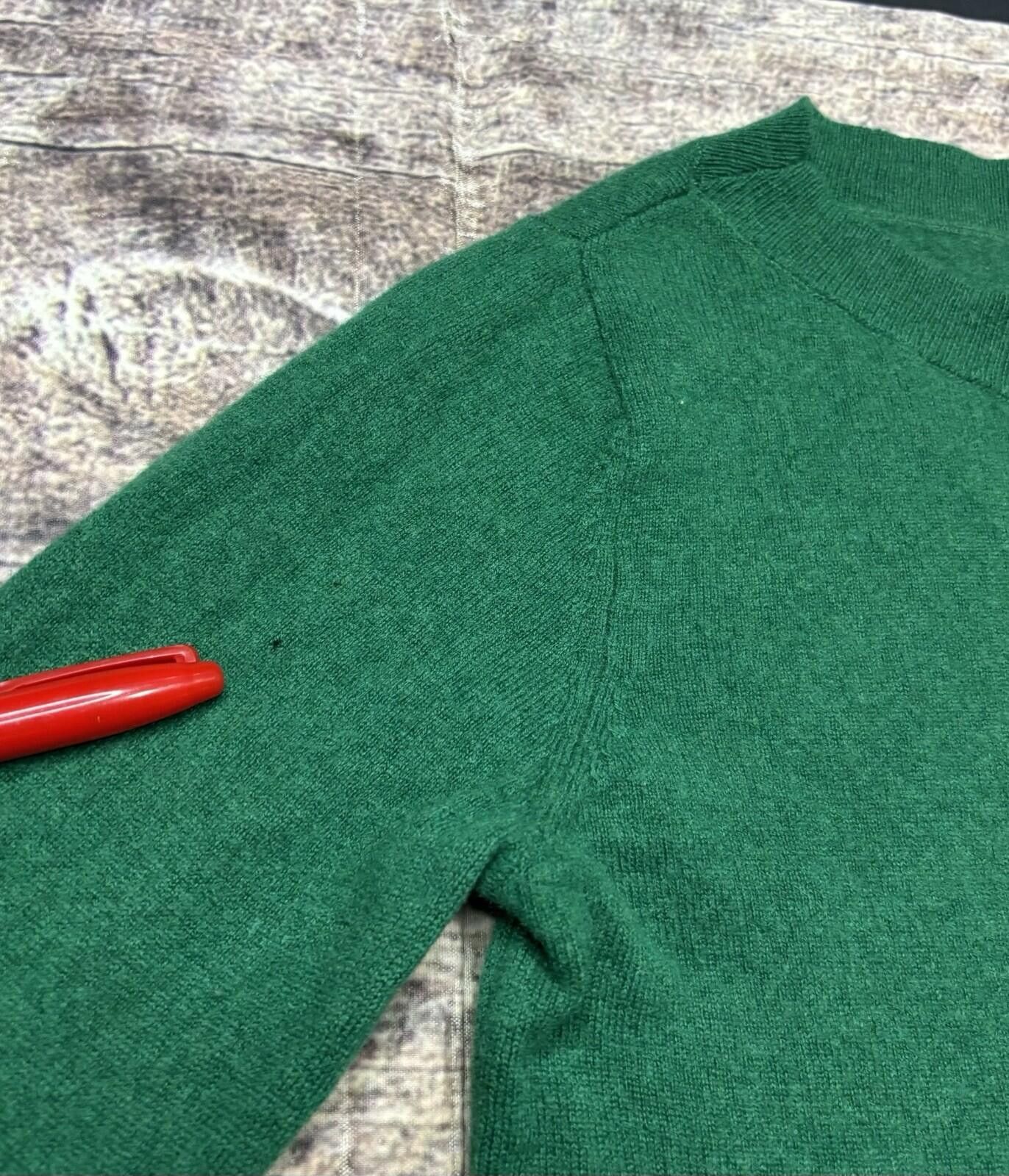 Bcbgmaxazria BCBGMAXAZRIA Sweater Womens Small Cashmere Crew Neck Green Size S / US 4 / IT 40 - 6 Thumbnail